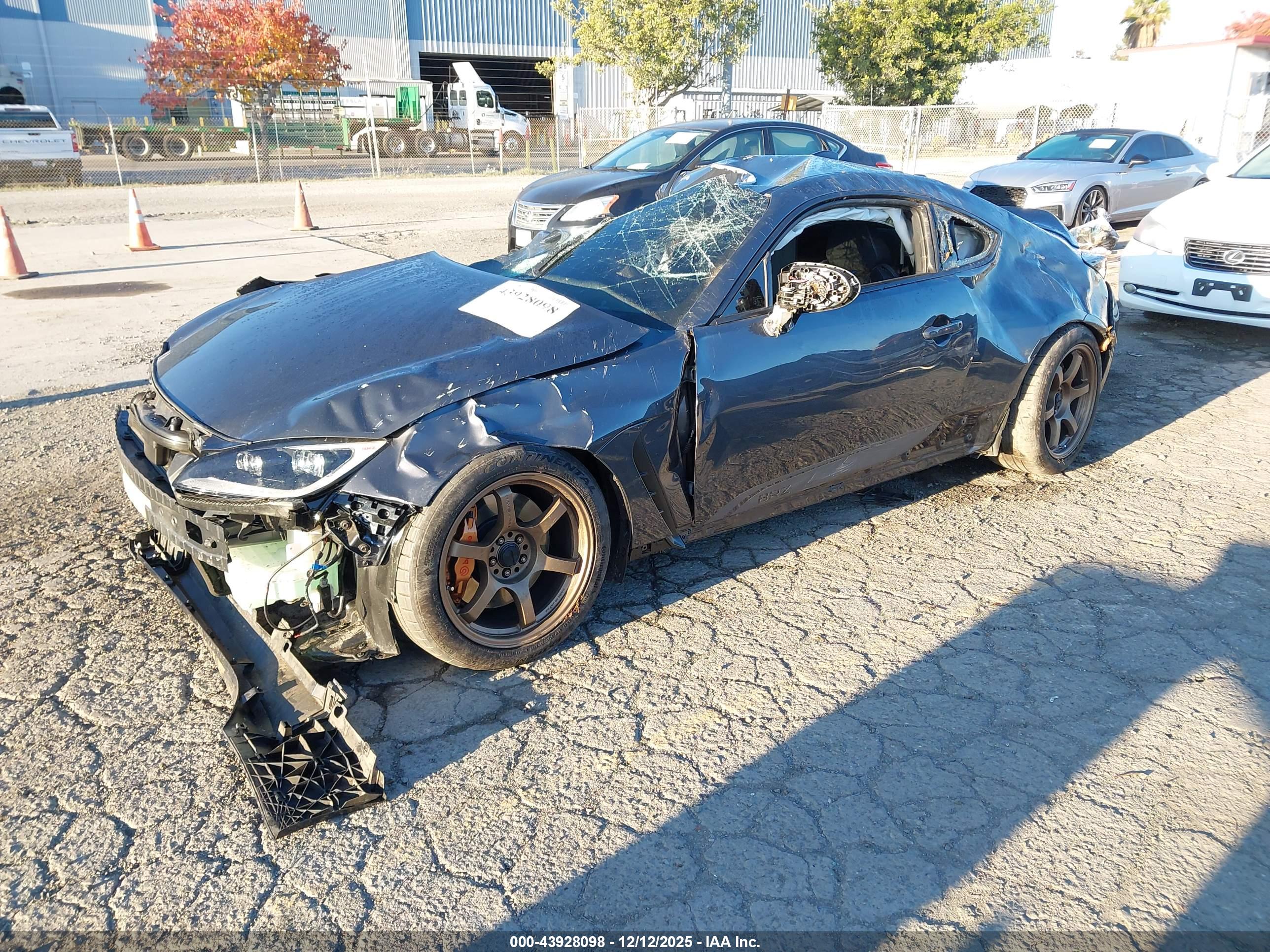 SUBARU BRZ image 2