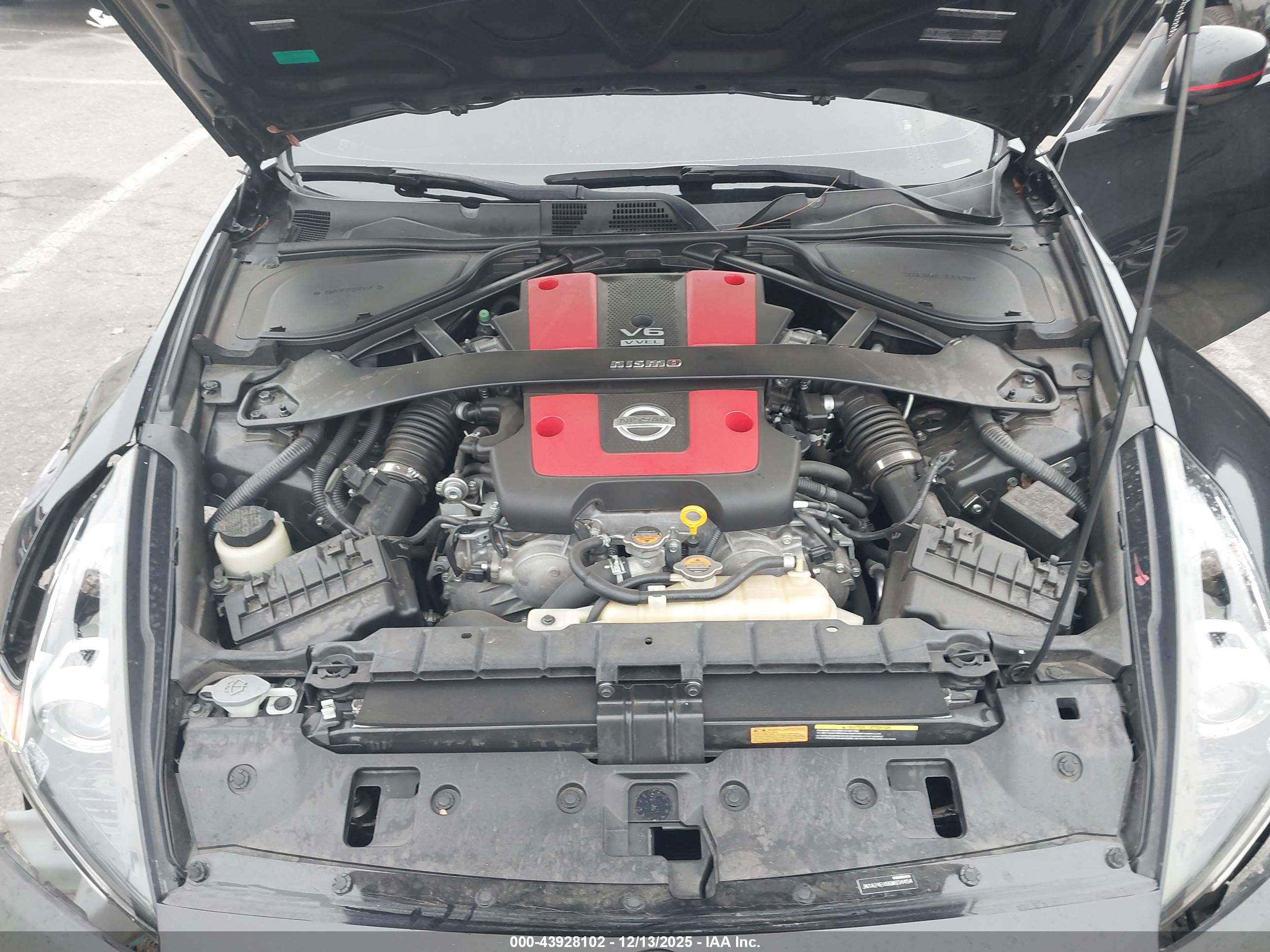 NISSAN 370Z image 10