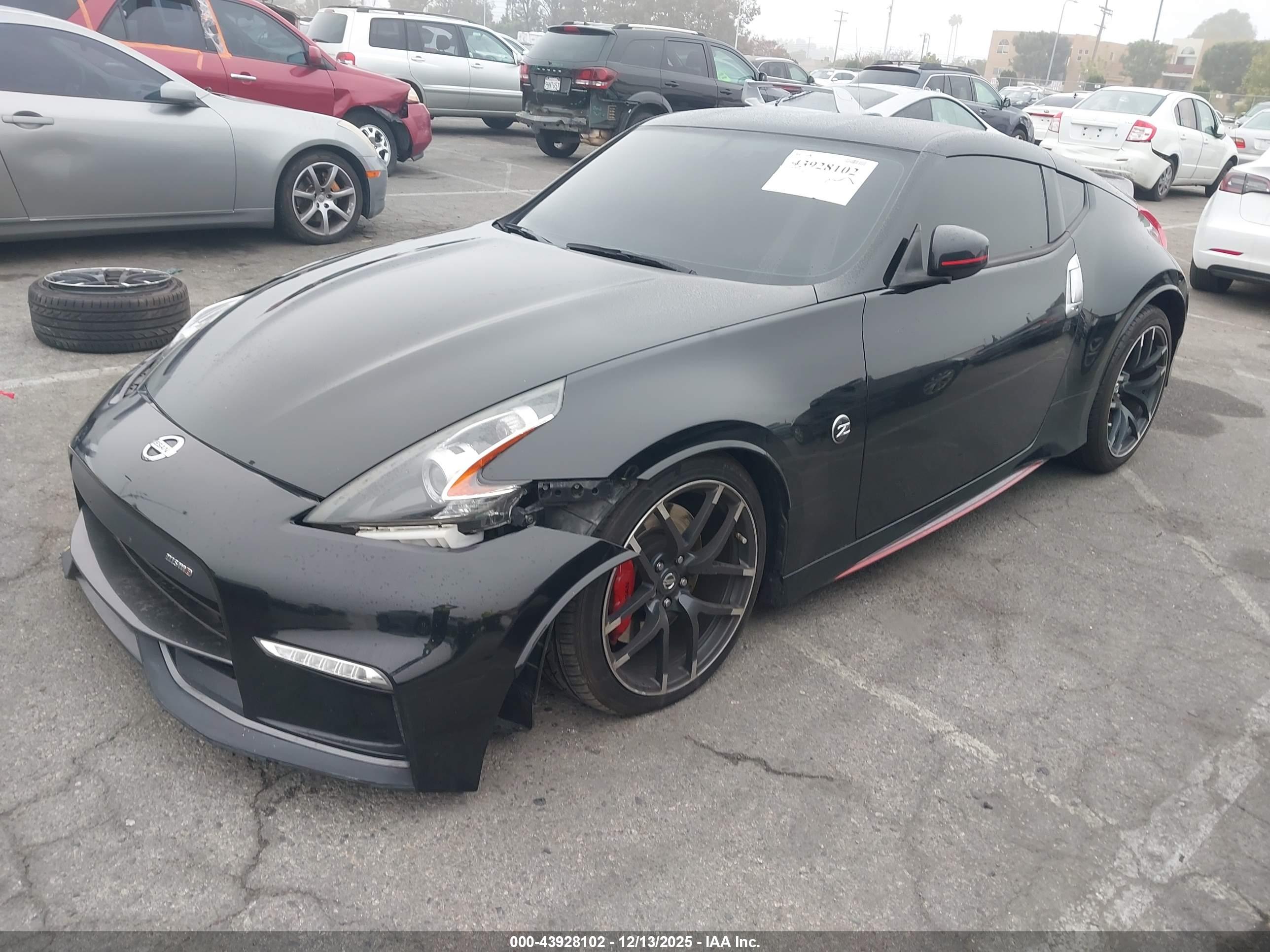 NISSAN 370Z image 2