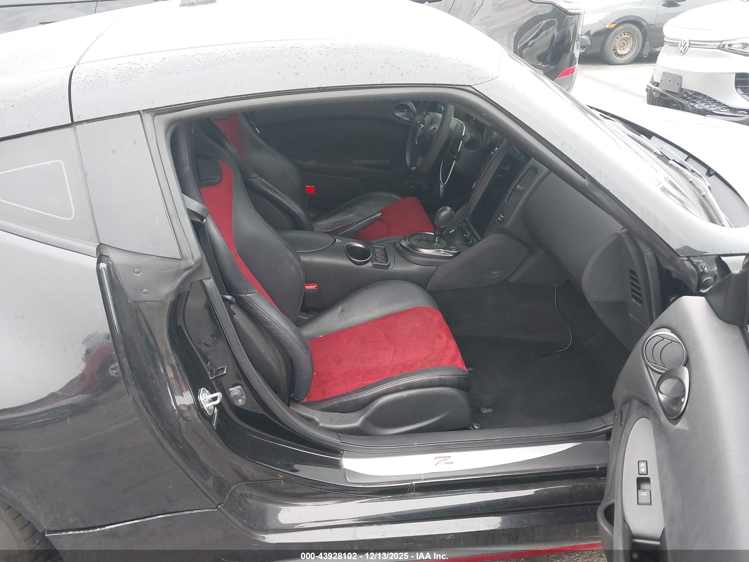 NISSAN 370Z image 5