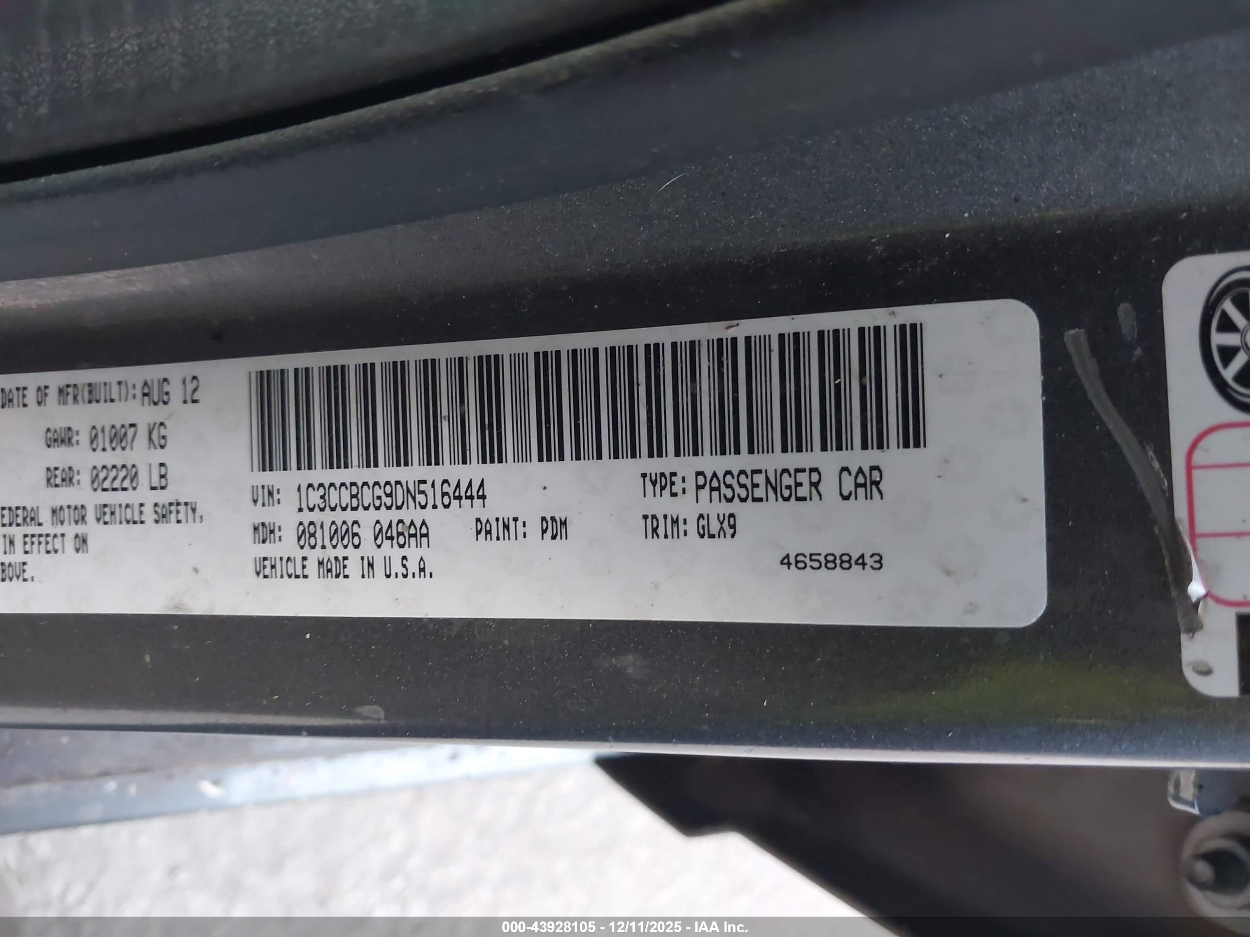 CHRYSLER 200 image 9