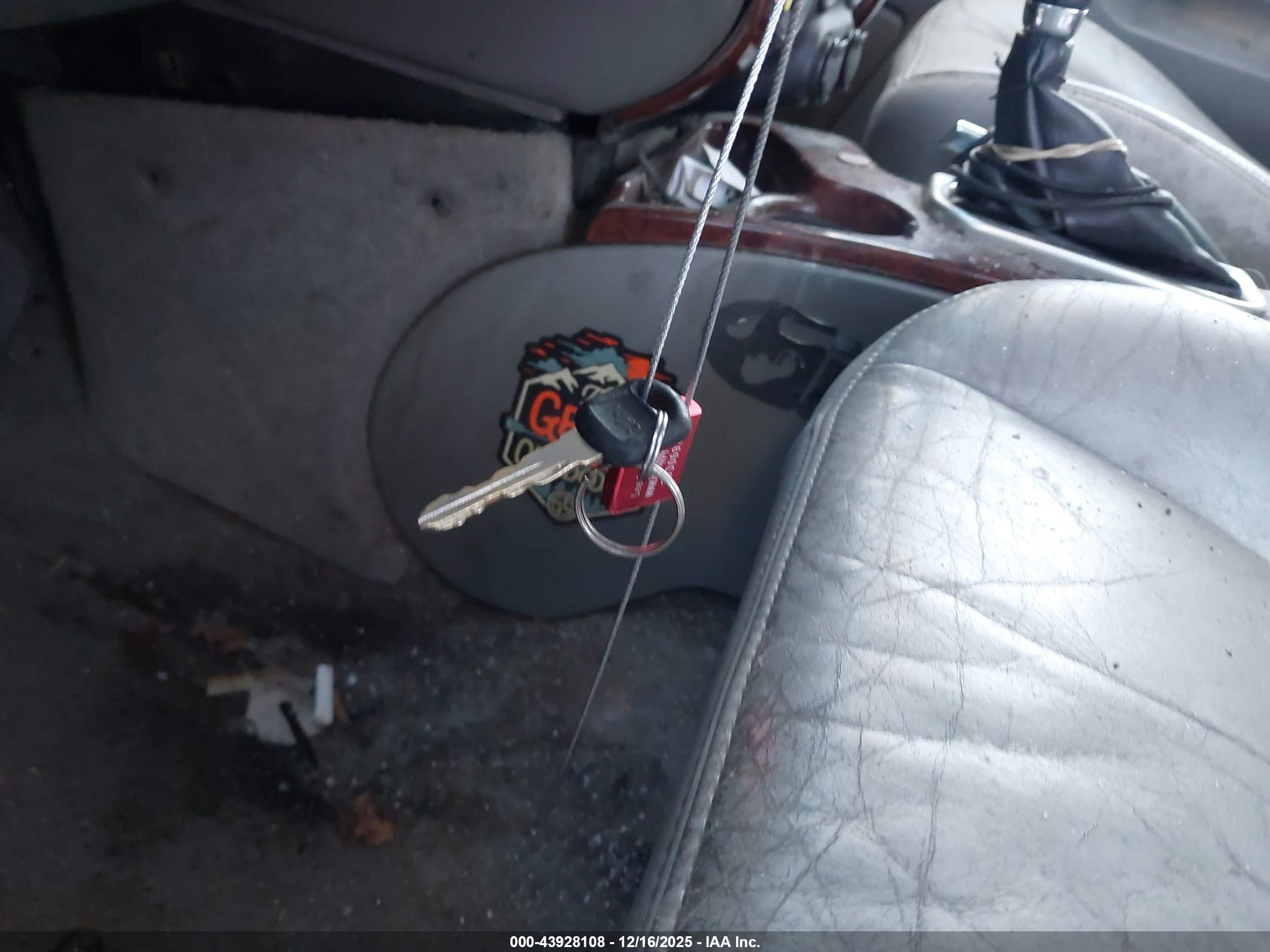 GMC ENVOY image 11