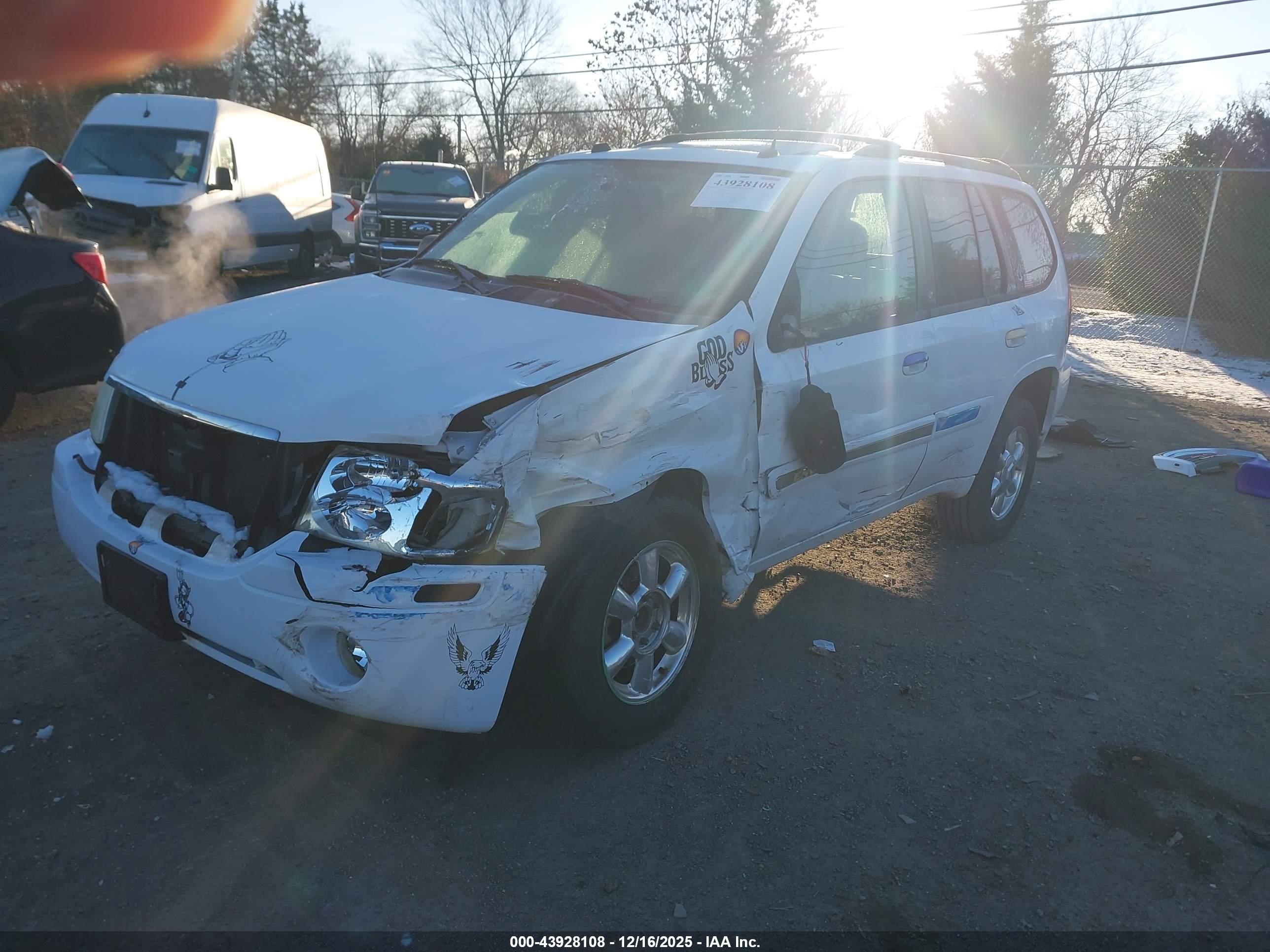 GMC ENVOY image 2