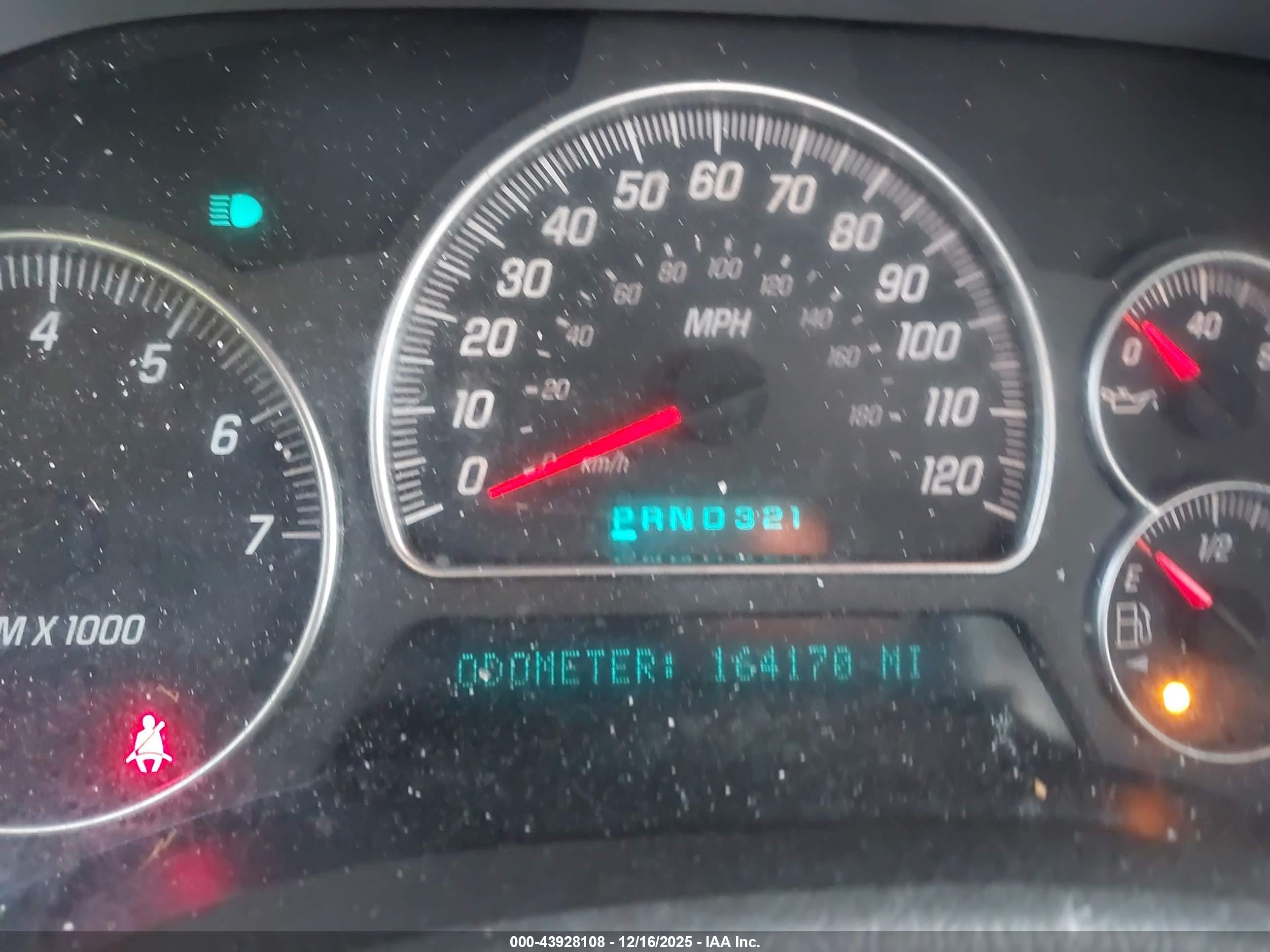 GMC ENVOY image 7