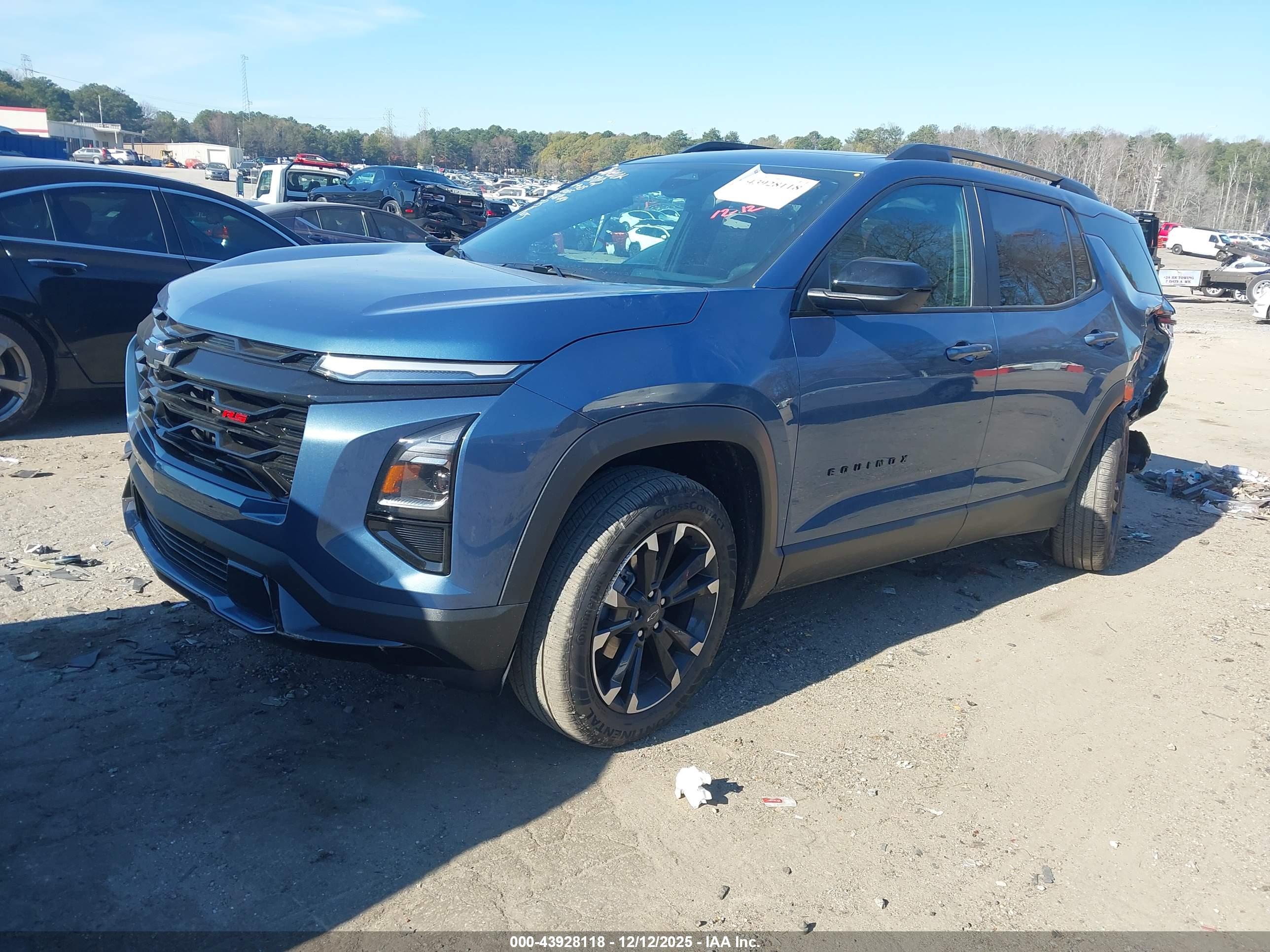 CHEVROLET EQUINOX image 2