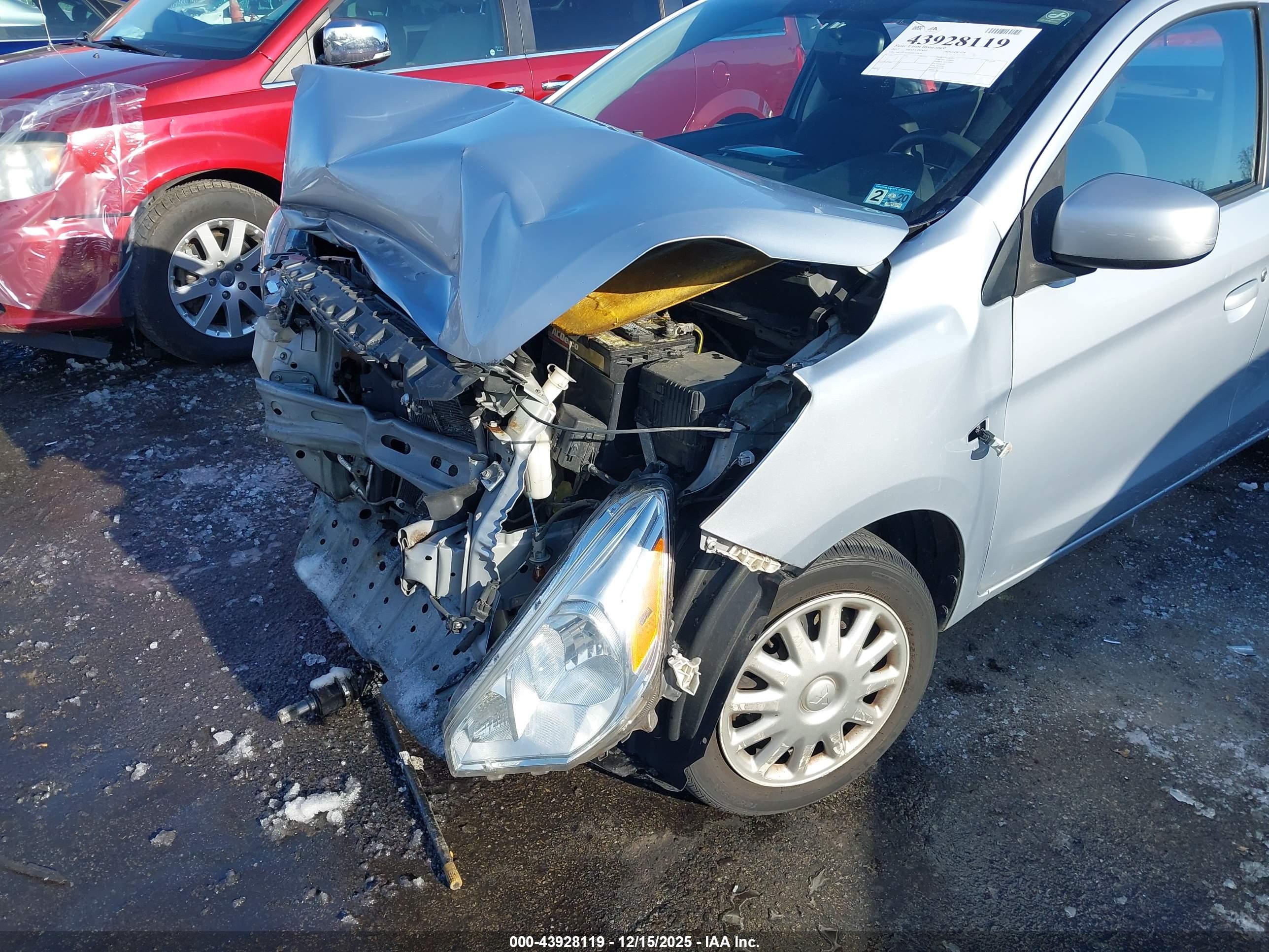 MITSUBISHI MIRAGE image 6