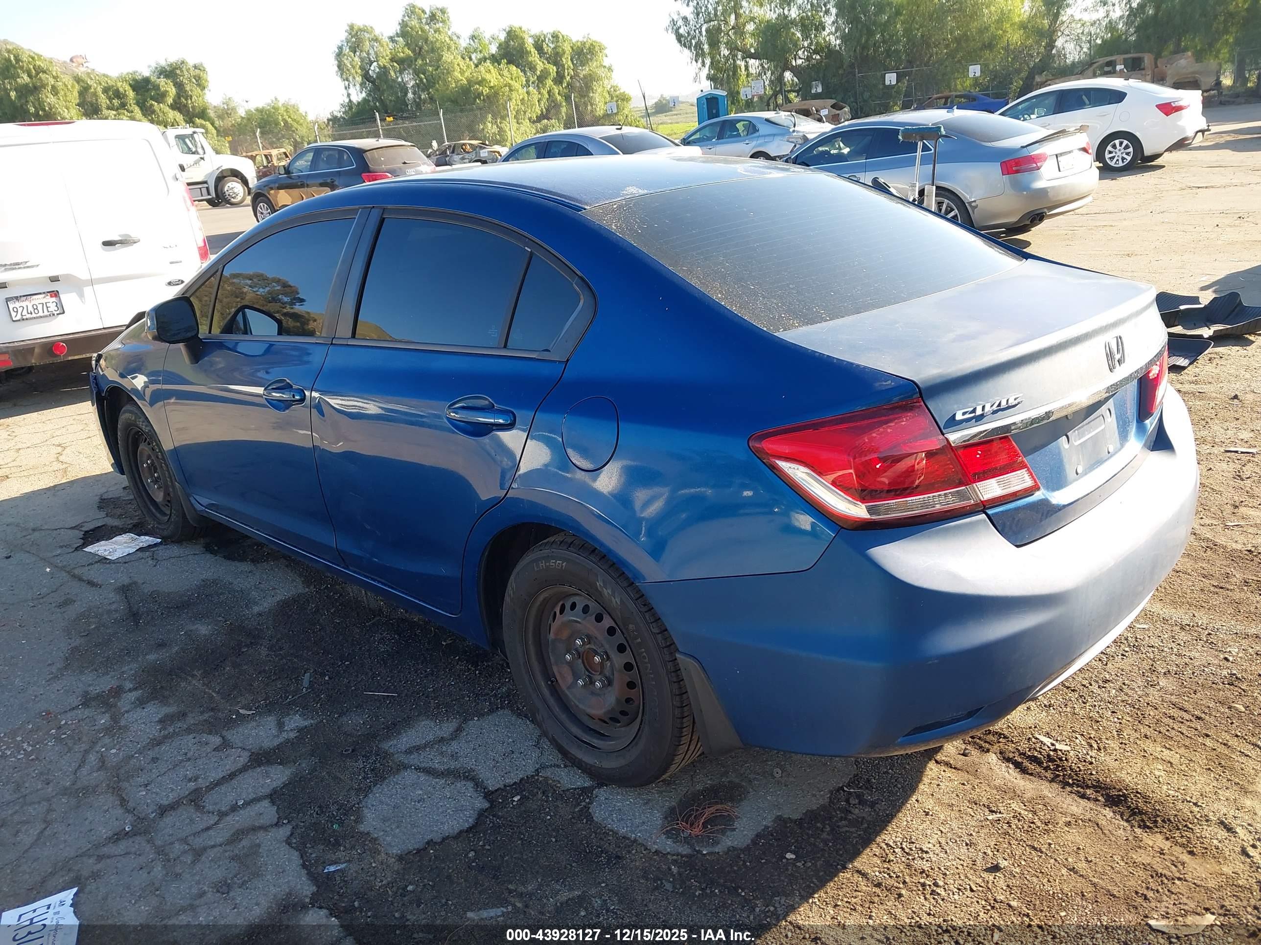 HONDA CIVIC image 3
