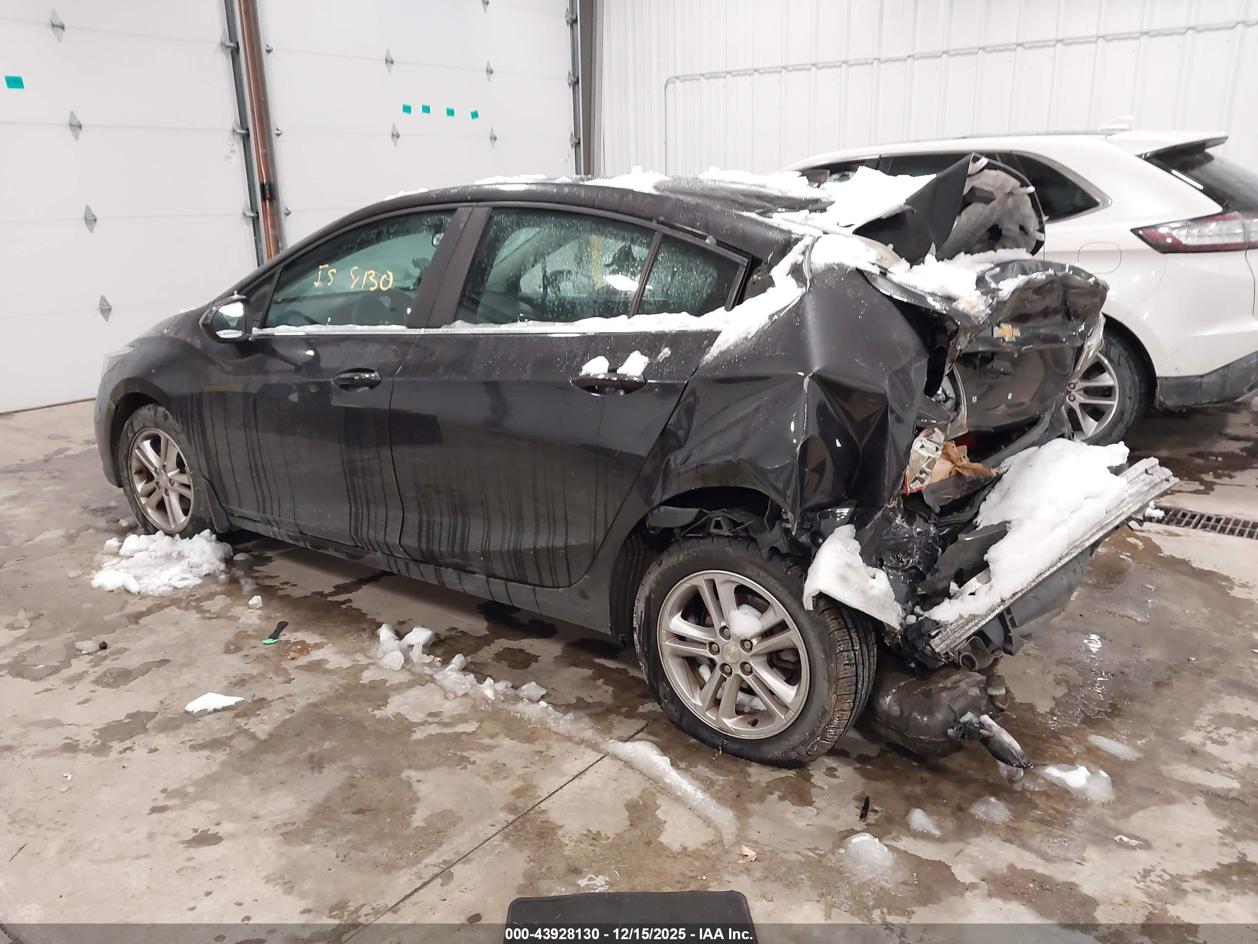 CHEVROLET CRUZE image 3