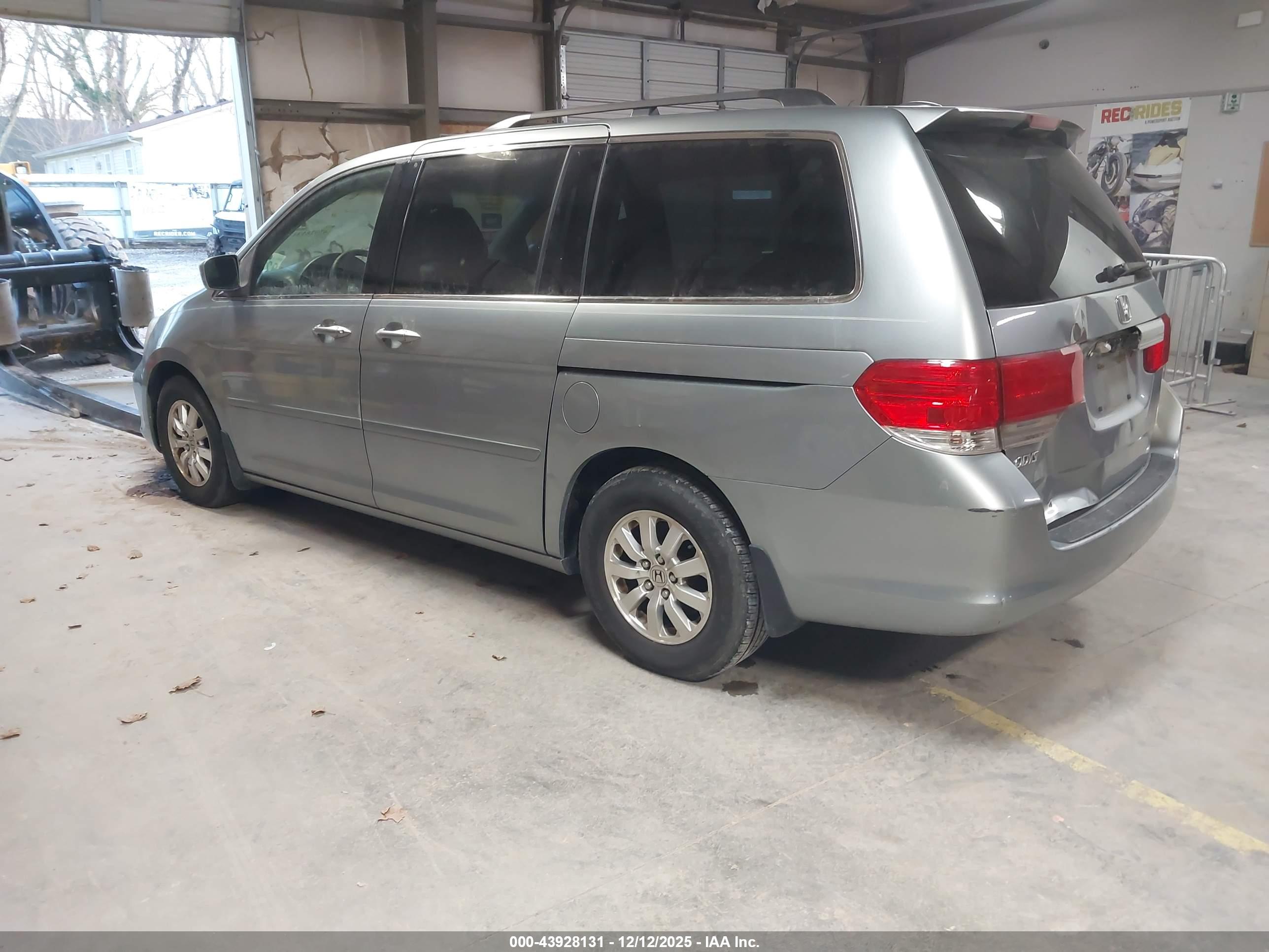 HONDA ODYSSEY image 3