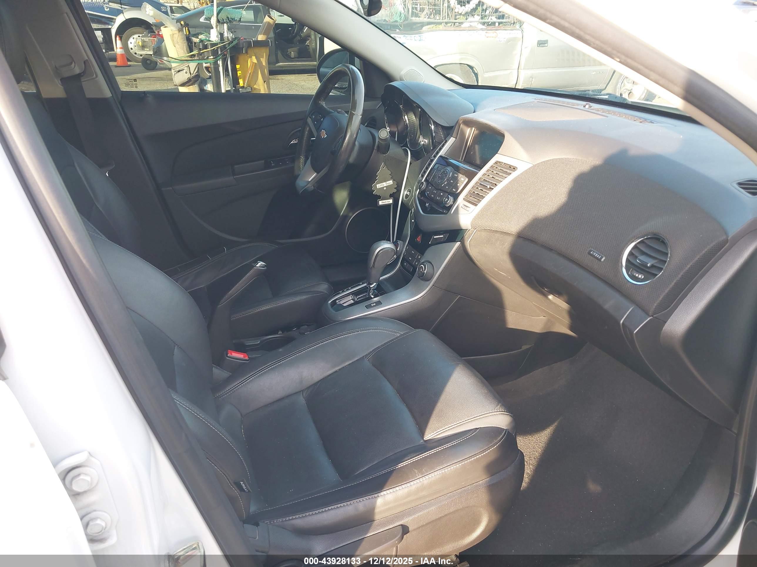 CHEVROLET CRUZE image 5