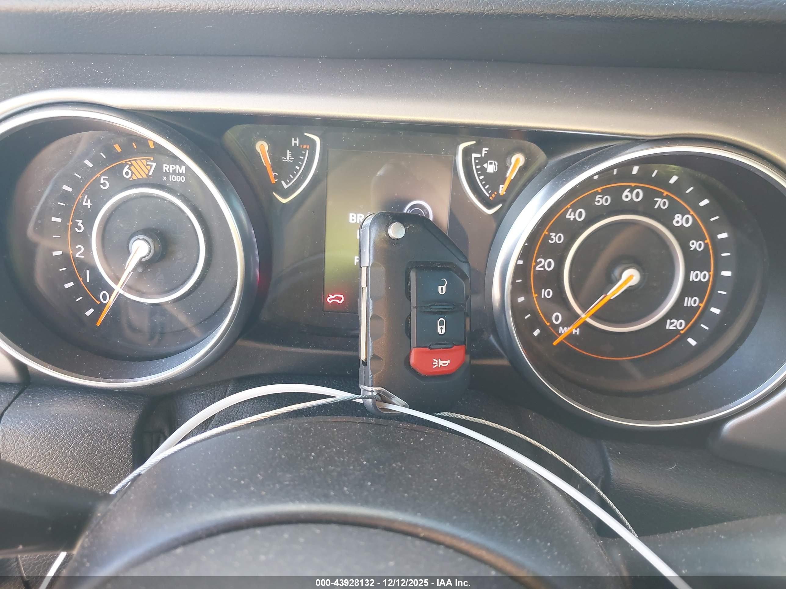 JEEP WRANGLER image 11