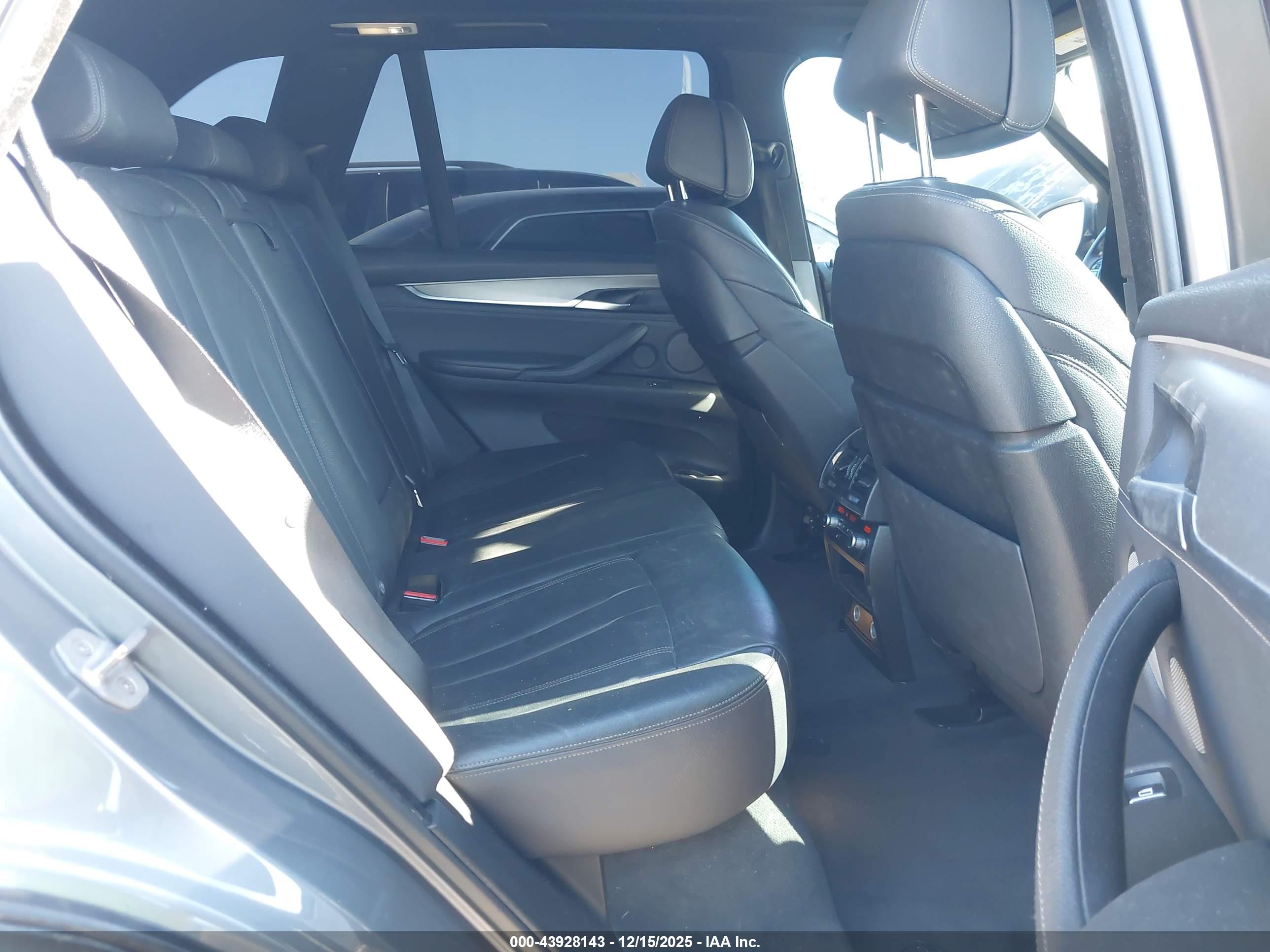 BMW X5 image 8