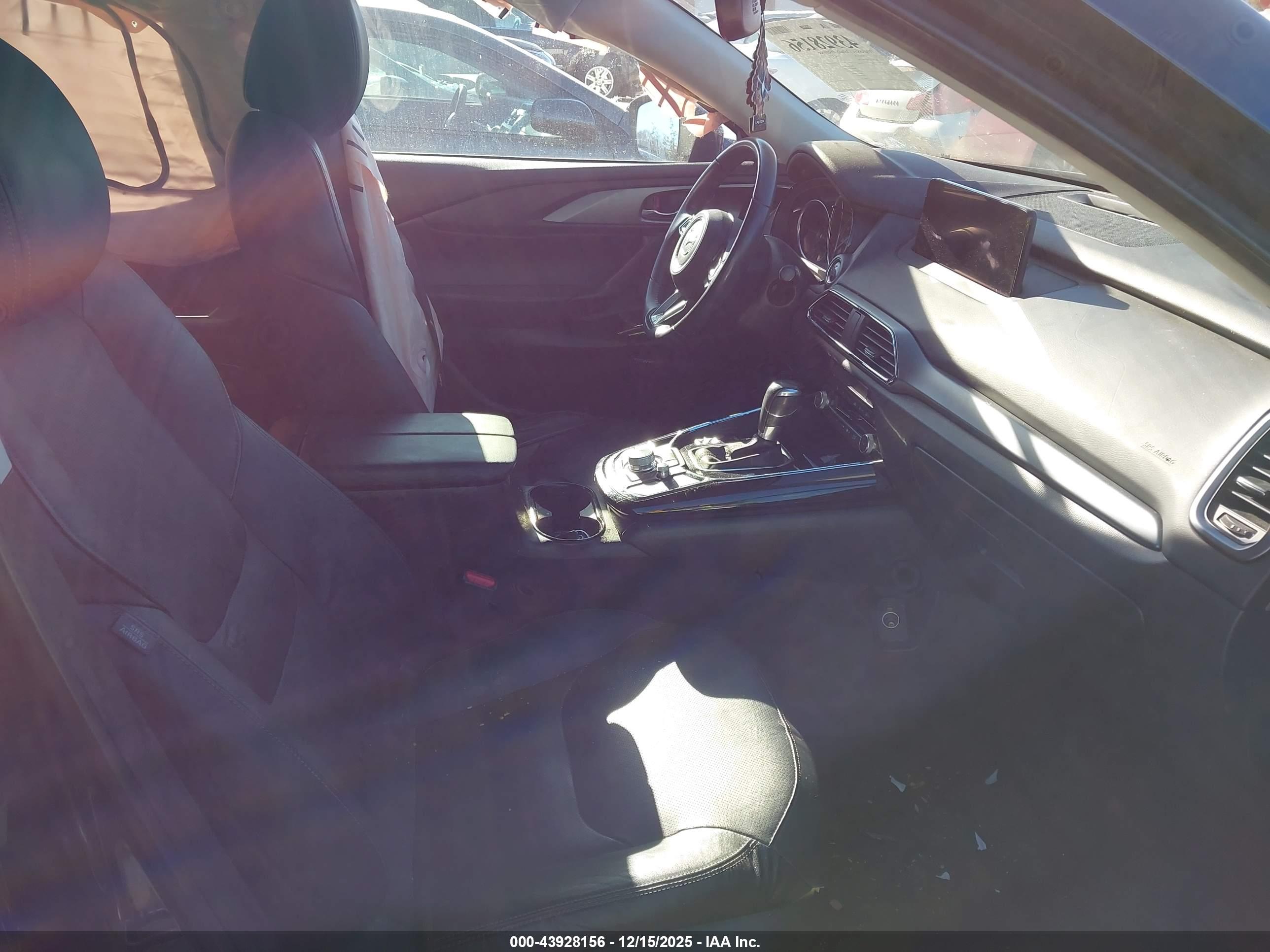 MAZDA CX-9 image 5