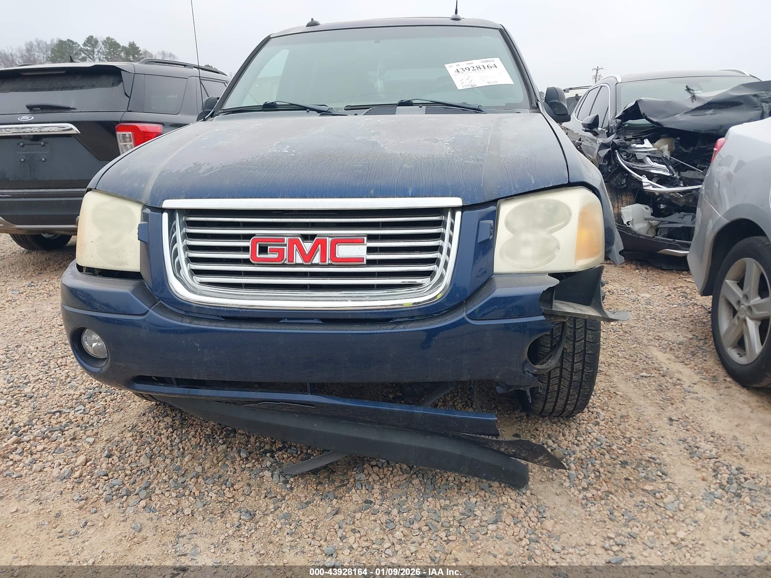 GMC ENVOY image 6