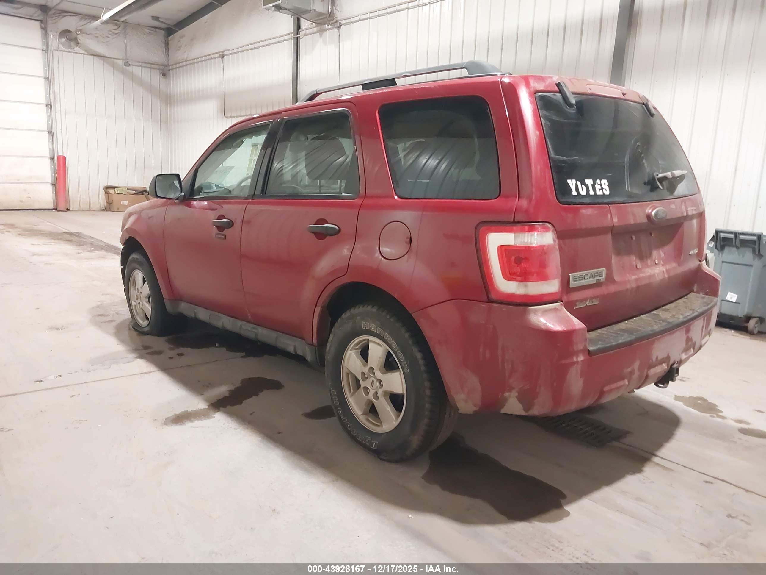 FORD ESCAPE image 3