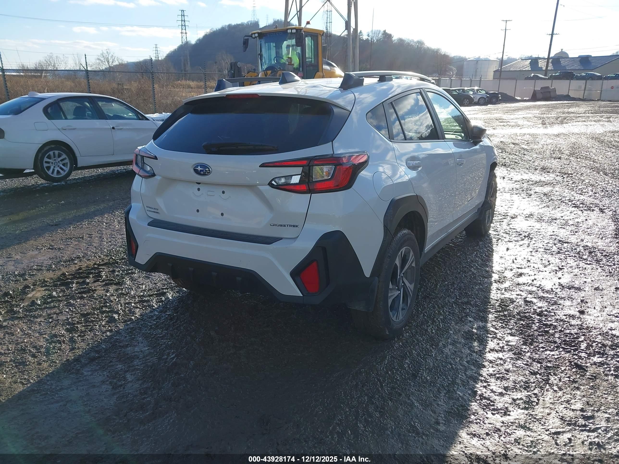SUBARU CROSSTREK image 4