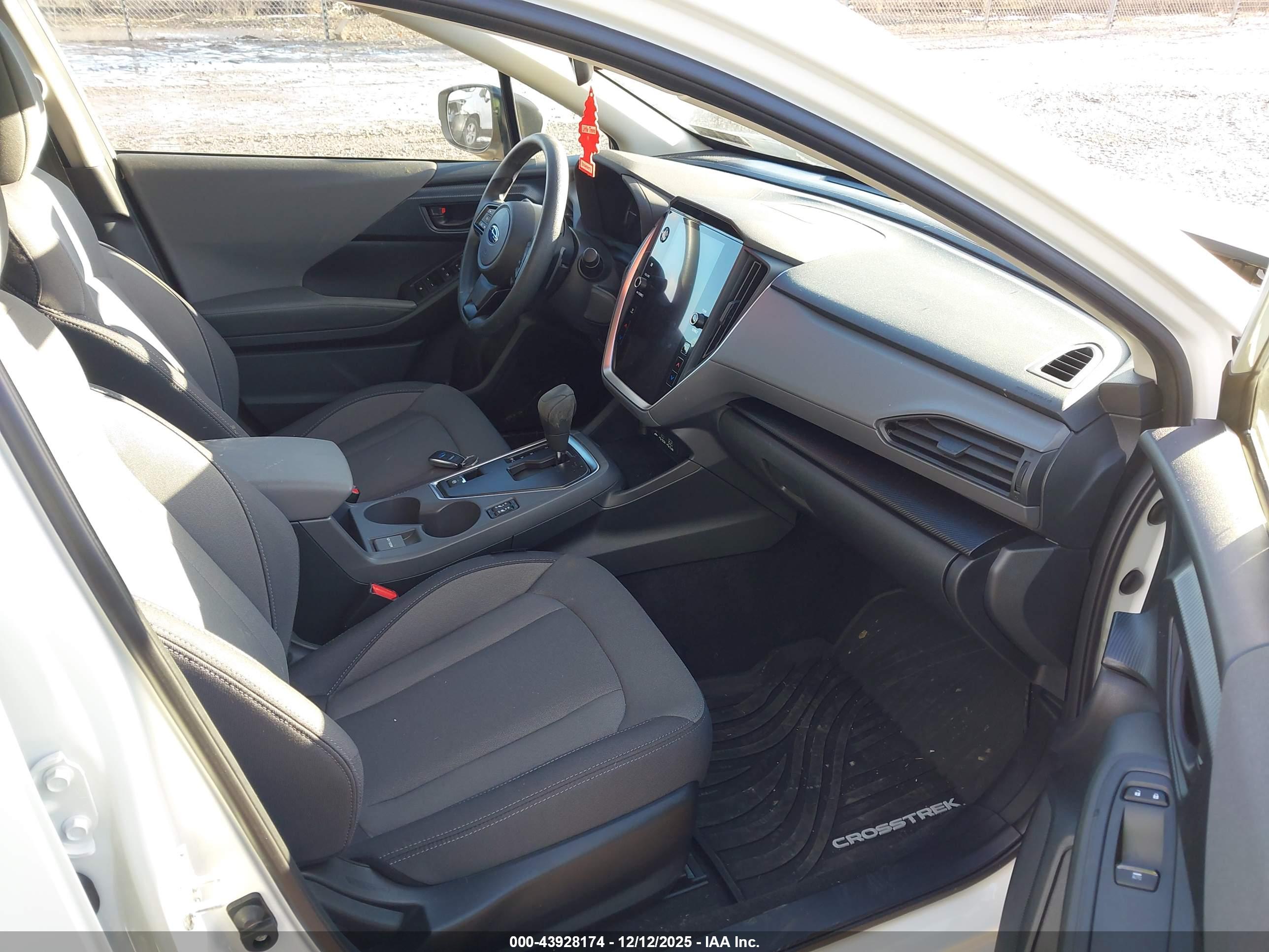 SUBARU CROSSTREK image 5