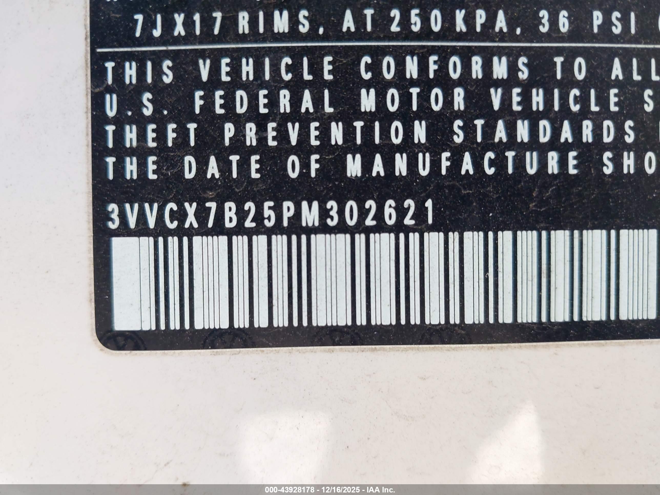 VOLKSWAGEN TAOS image 9