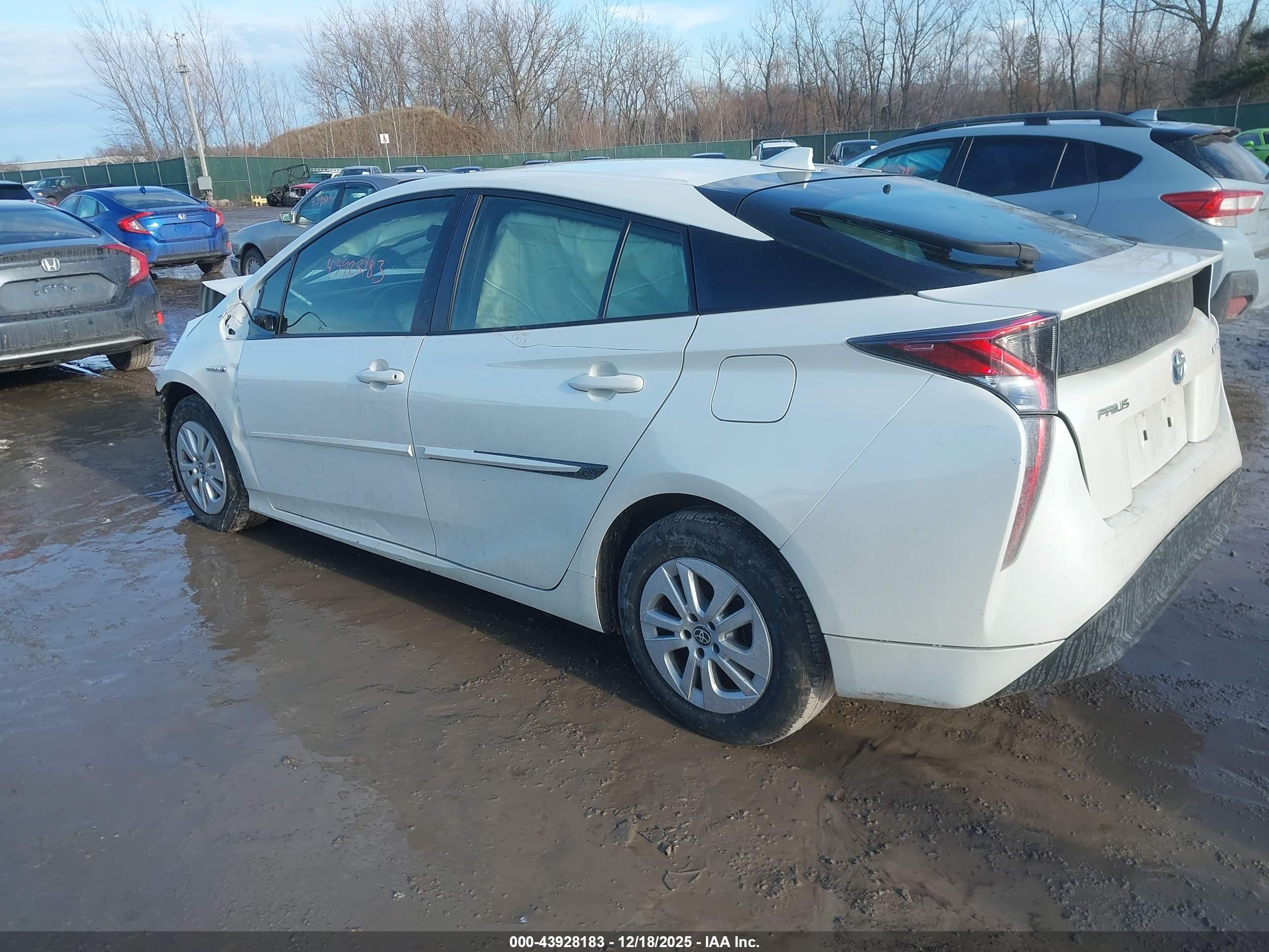 TOYOTA PRIUS image 3