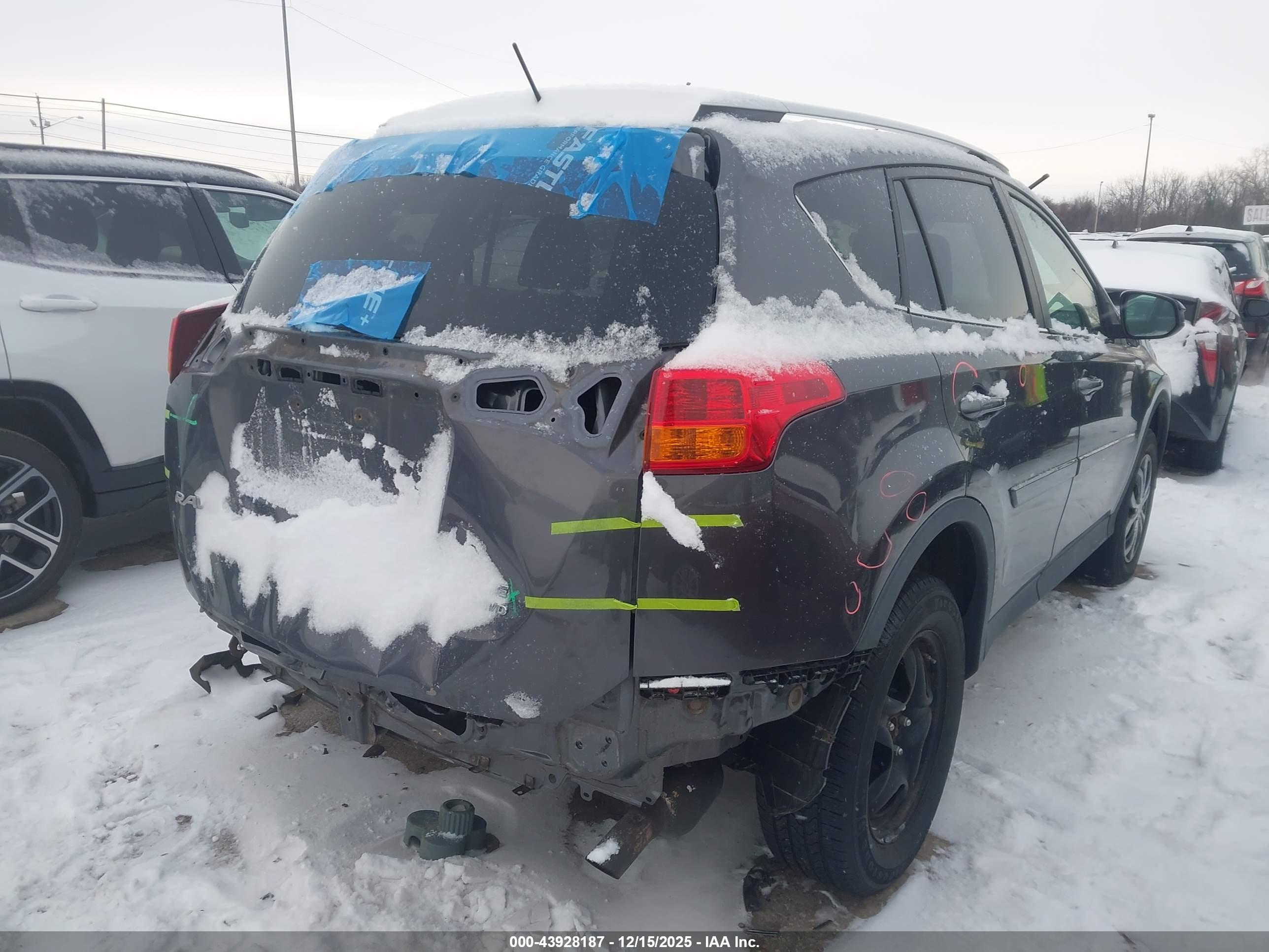 TOYOTA RAV4 image 4