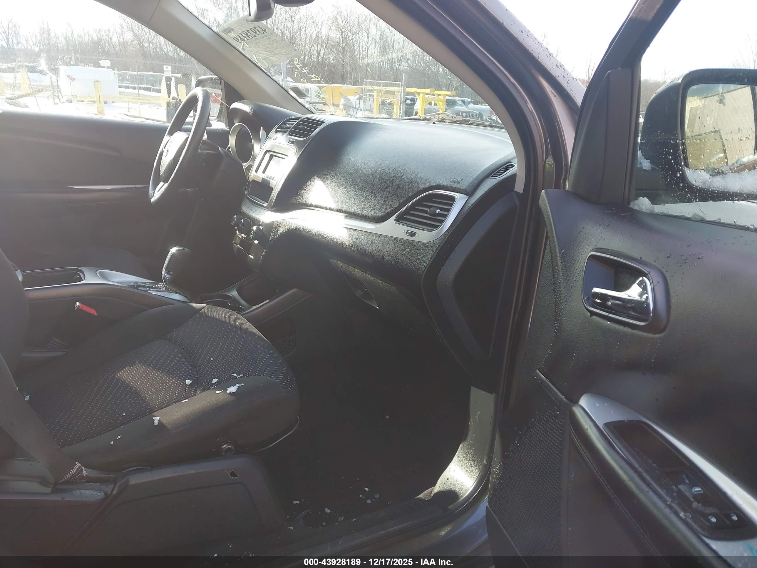 DODGE JOURNEY image 5