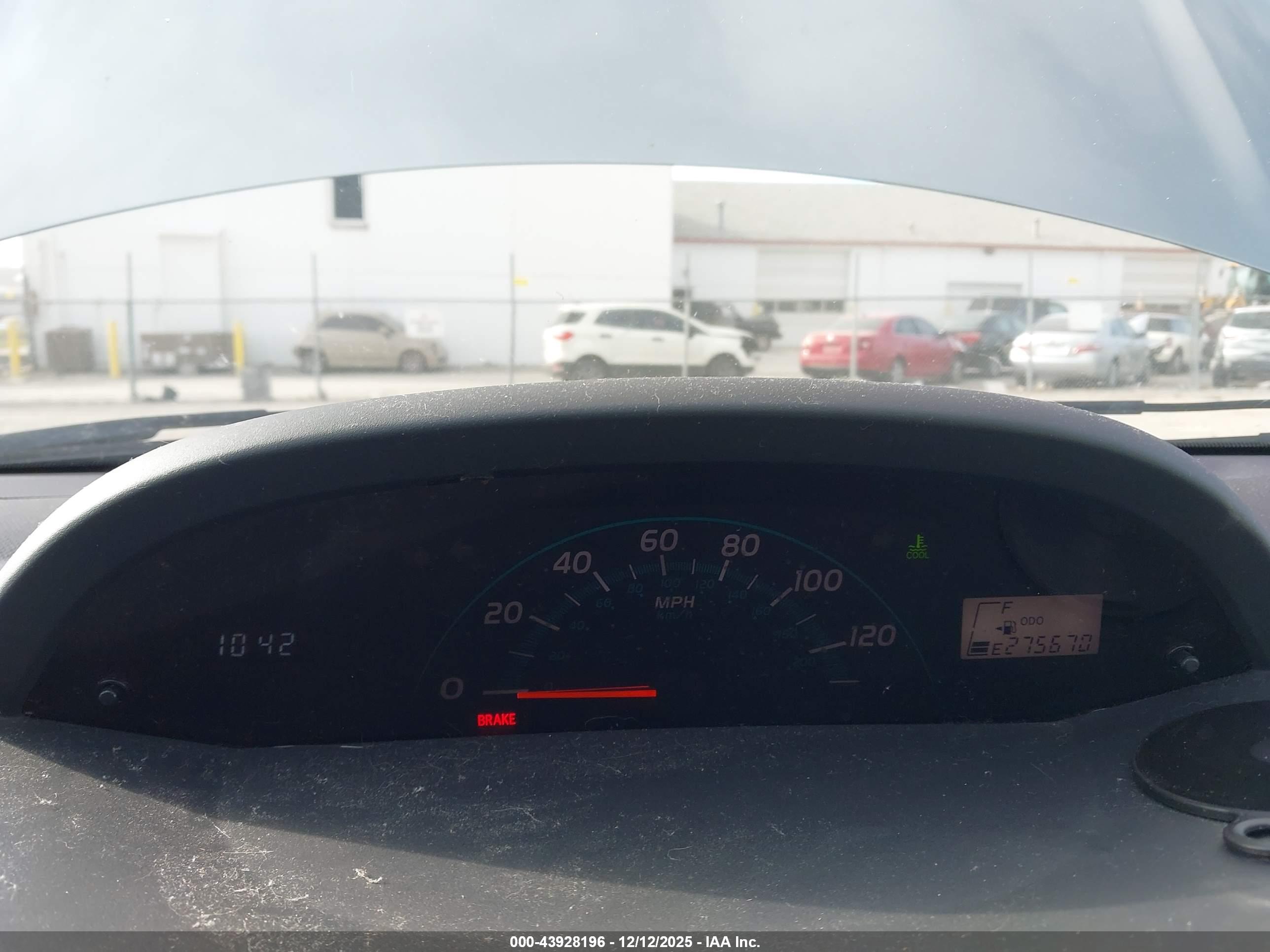 TOYOTA YARIS image 7