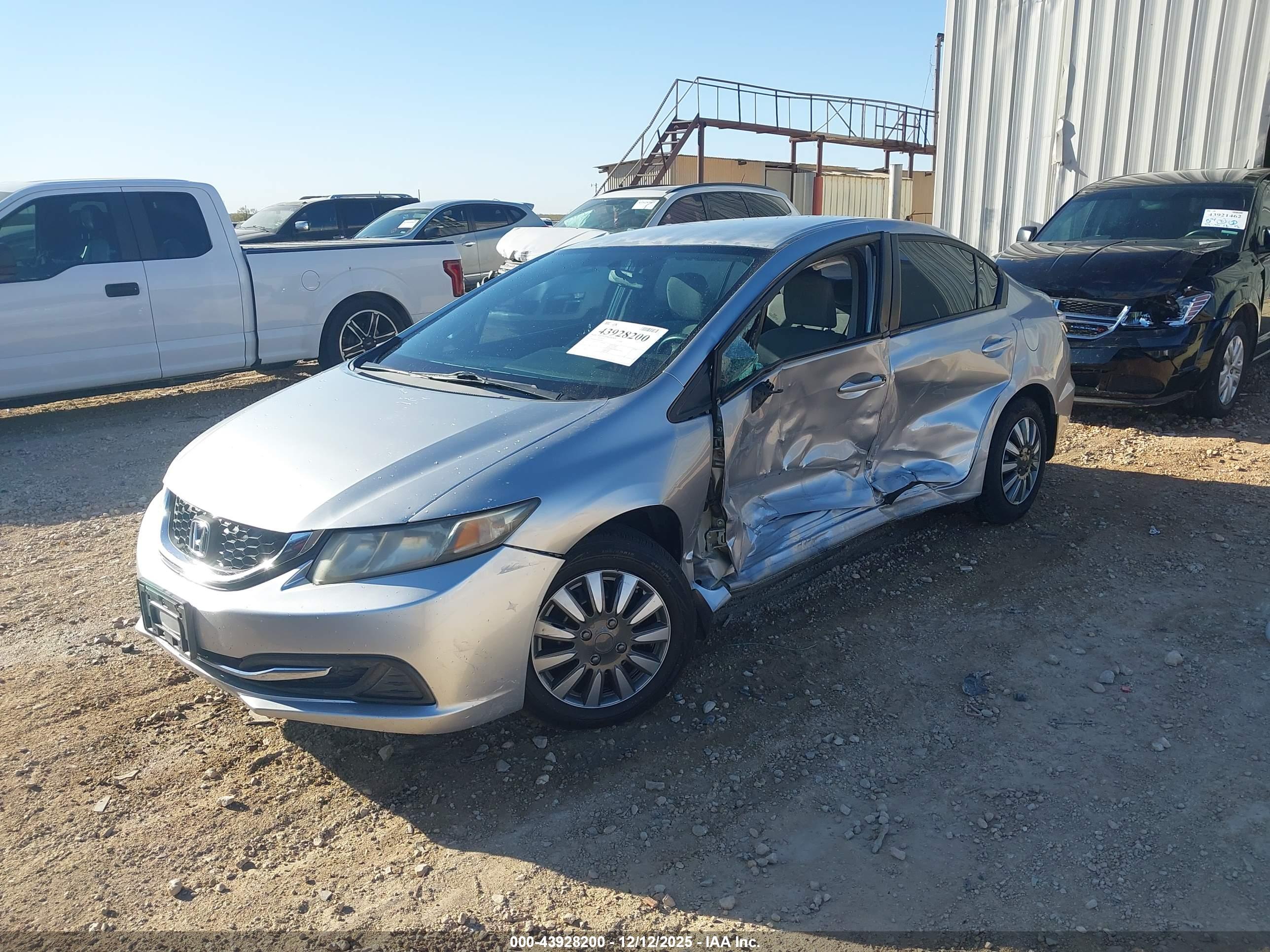 HONDA CIVIC image 2