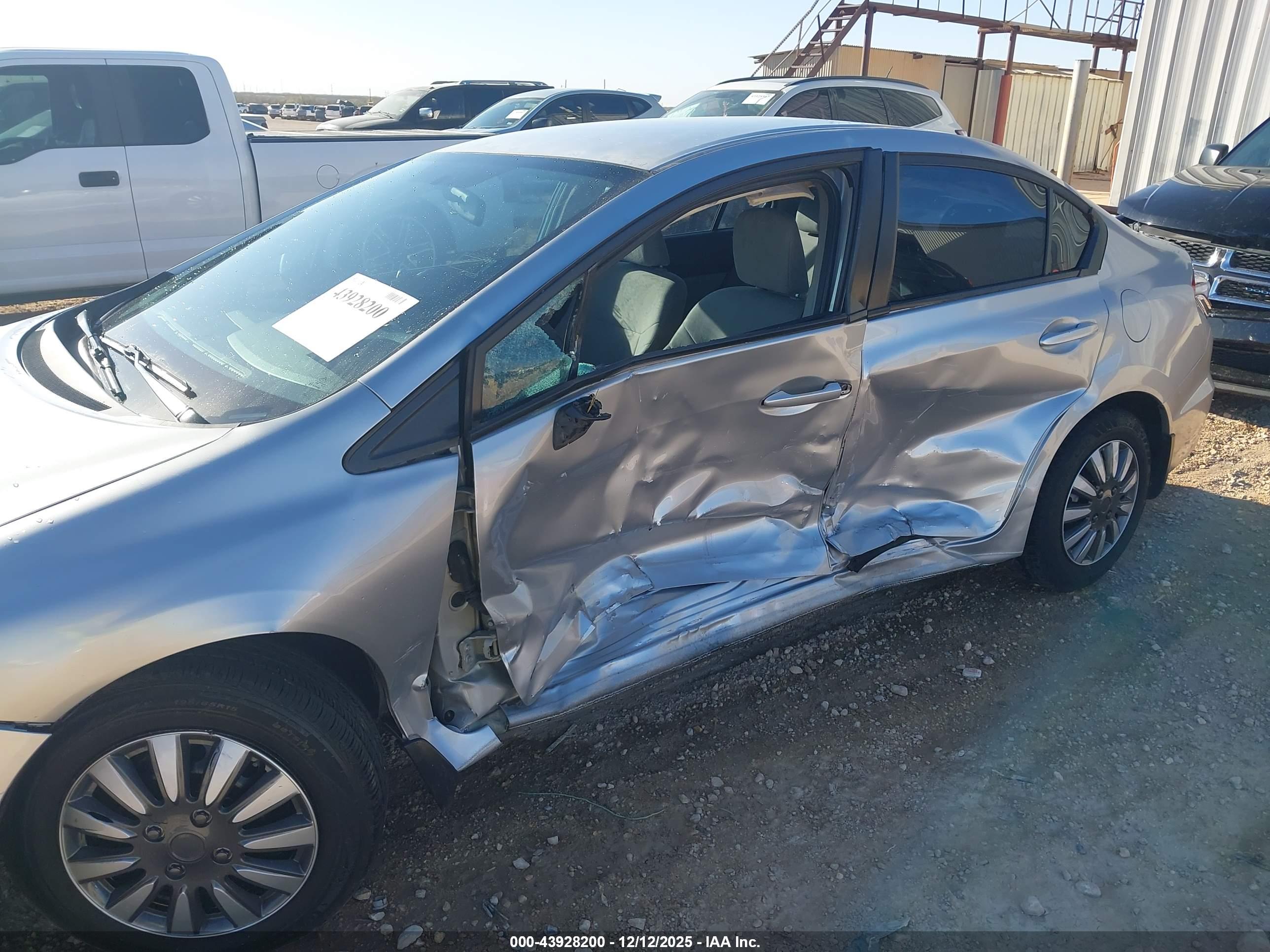HONDA CIVIC image 6