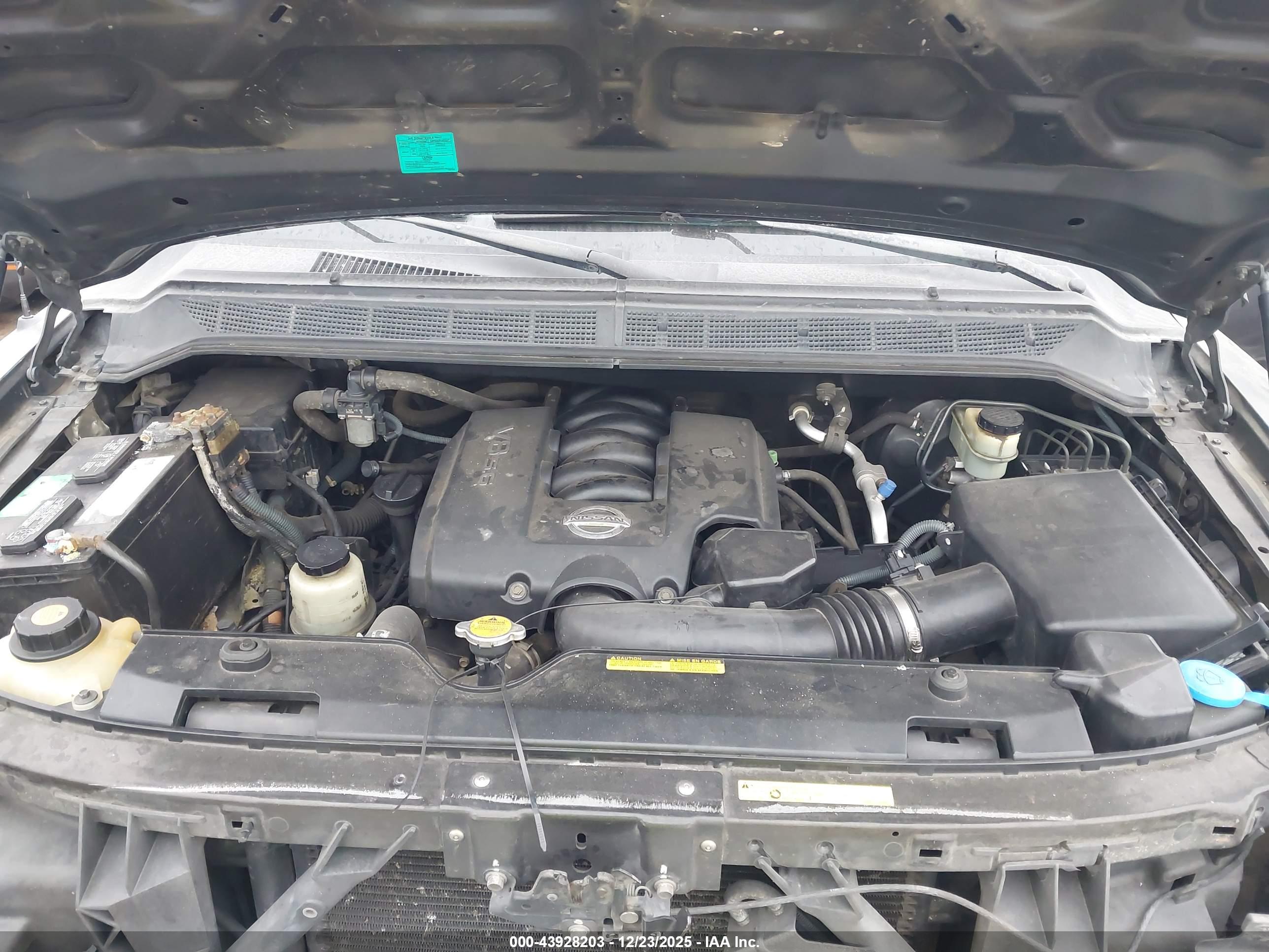 NISSAN TITAN image 10