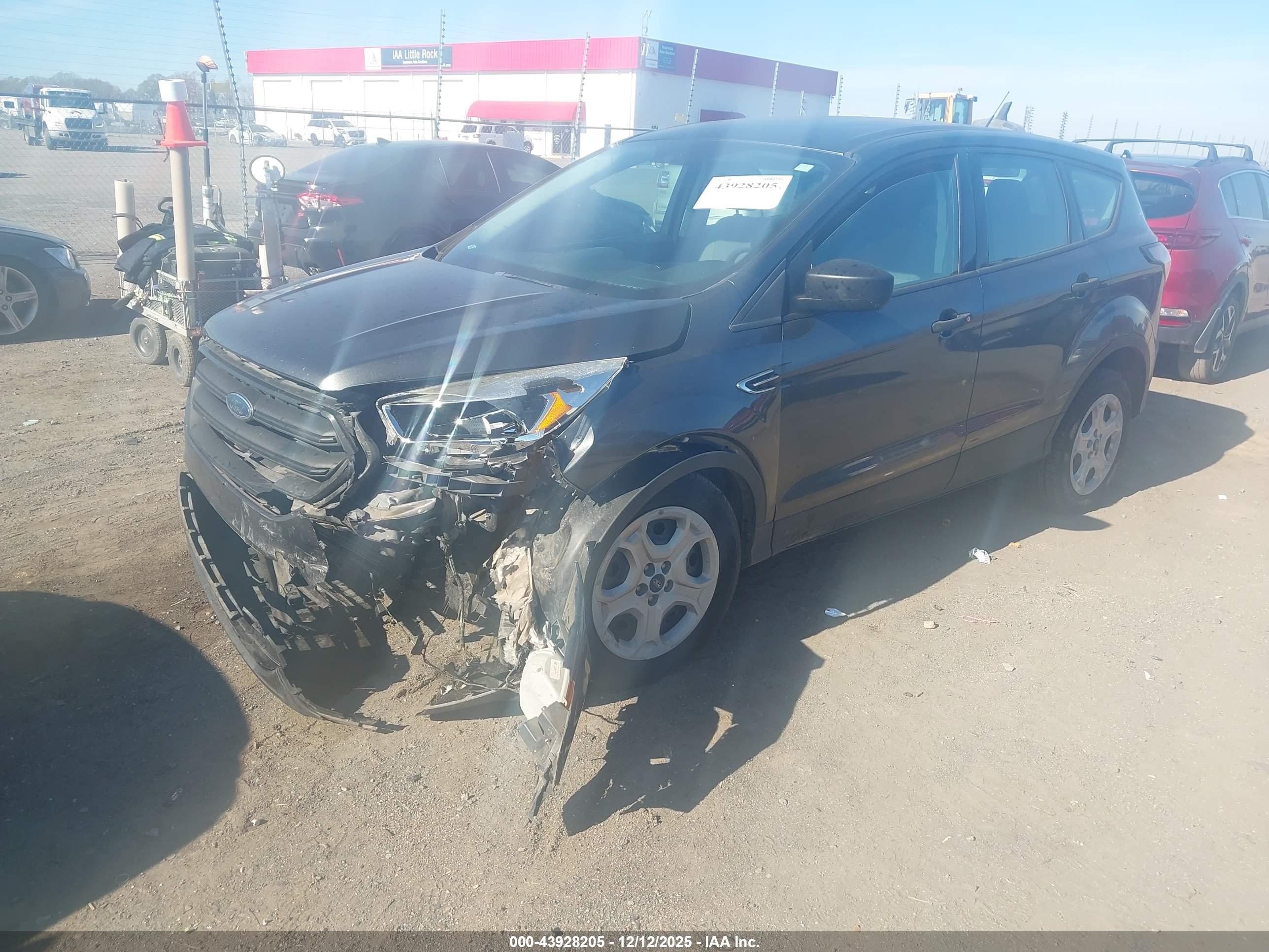 FORD ESCAPE image 2