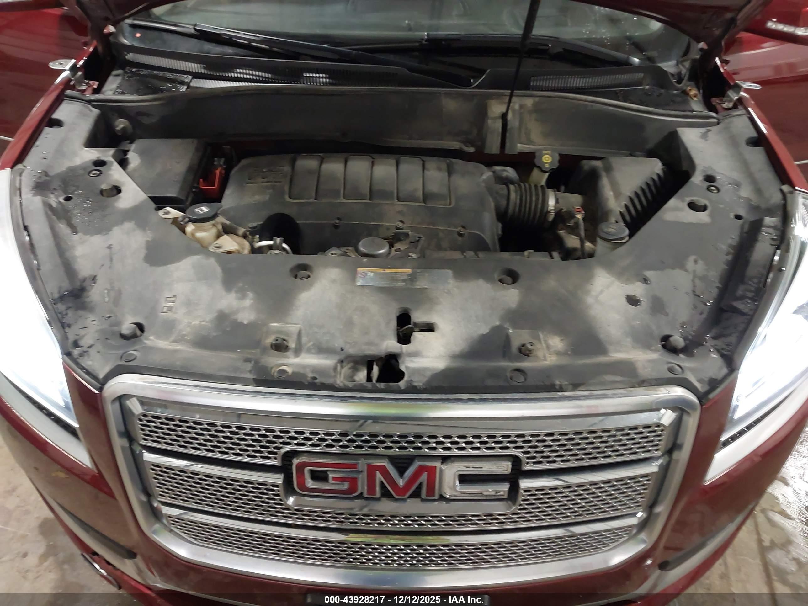 GMC ACADIA image 10
