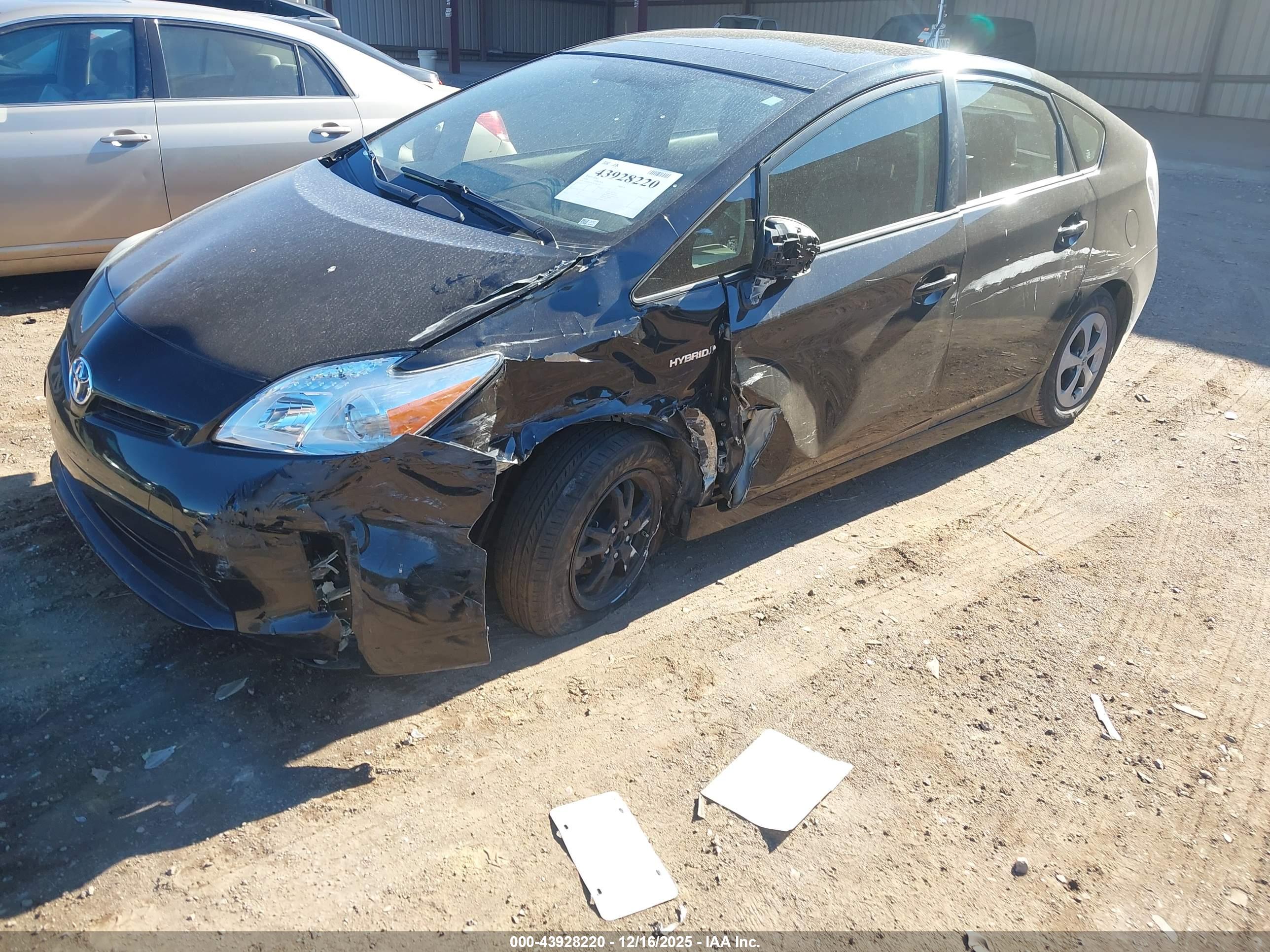 TOYOTA PRIUS image 2