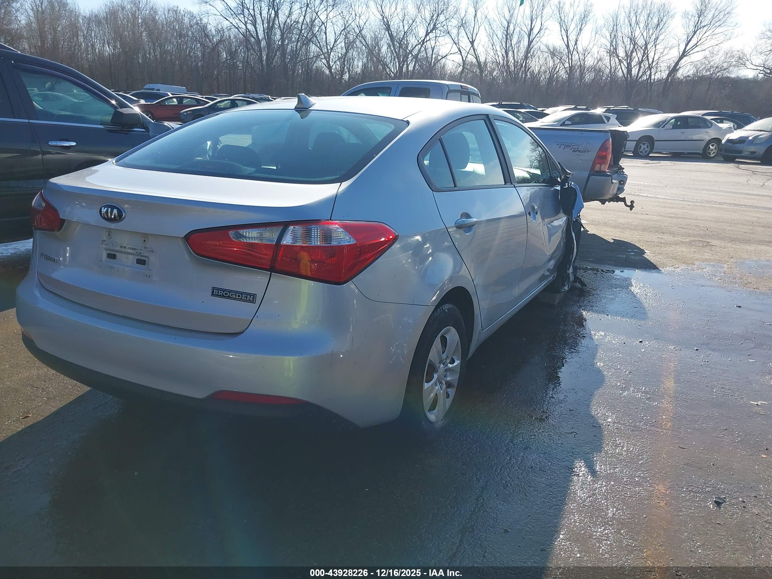 KIA FORTE image 4