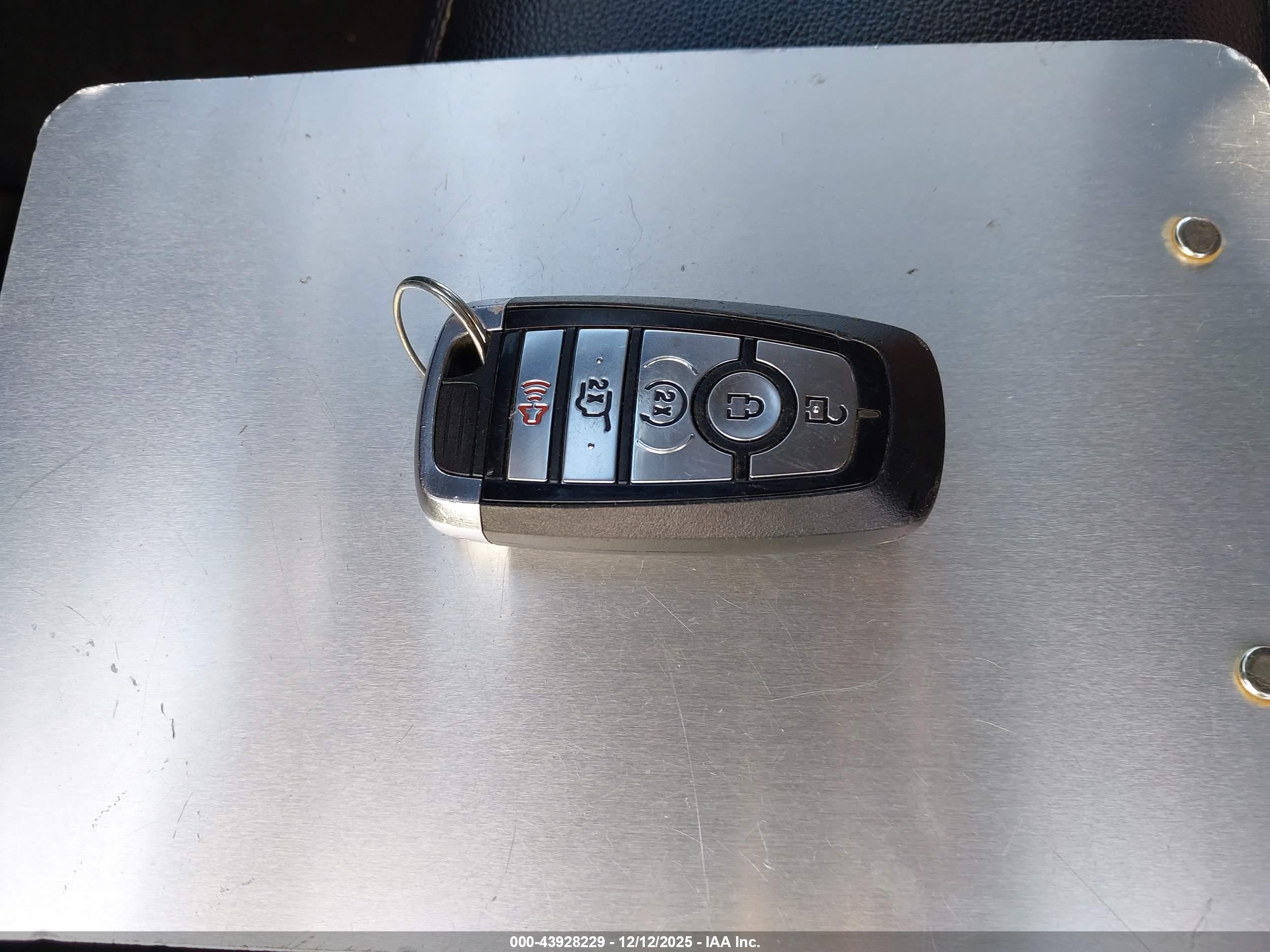 FORD EXPLORER image 11
