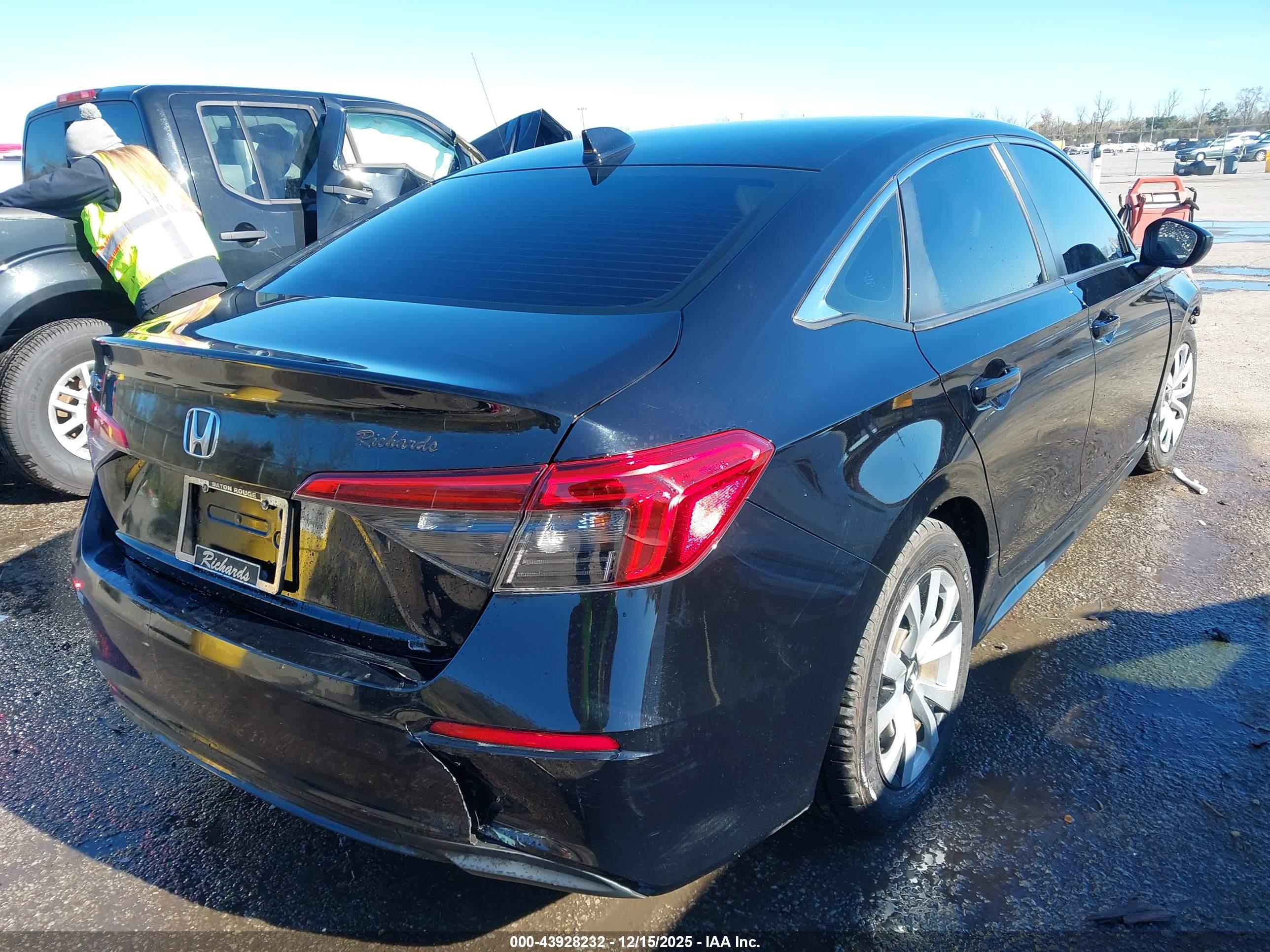 HONDA CIVIC image 4