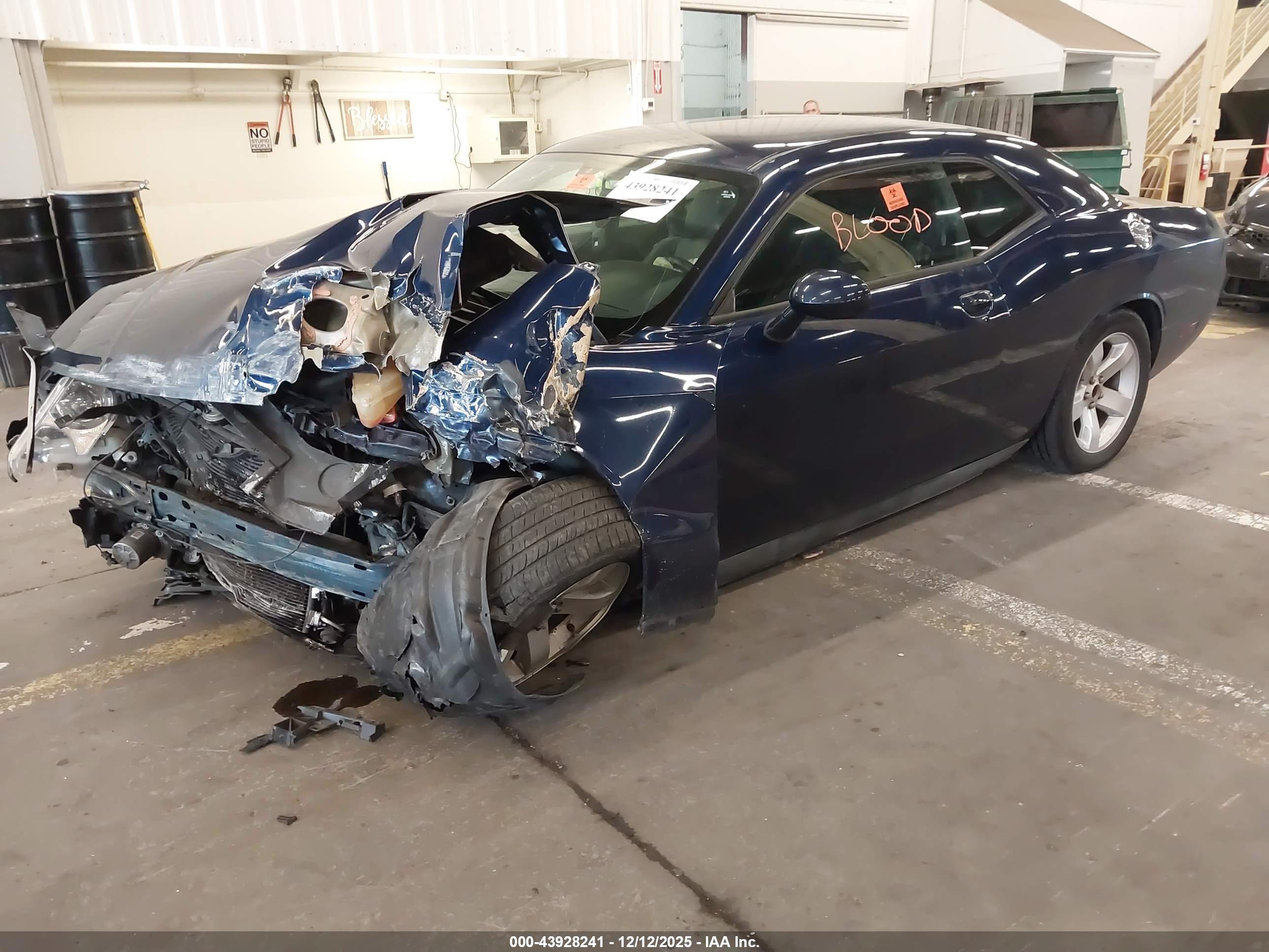 DODGE CHALLENGER image 2