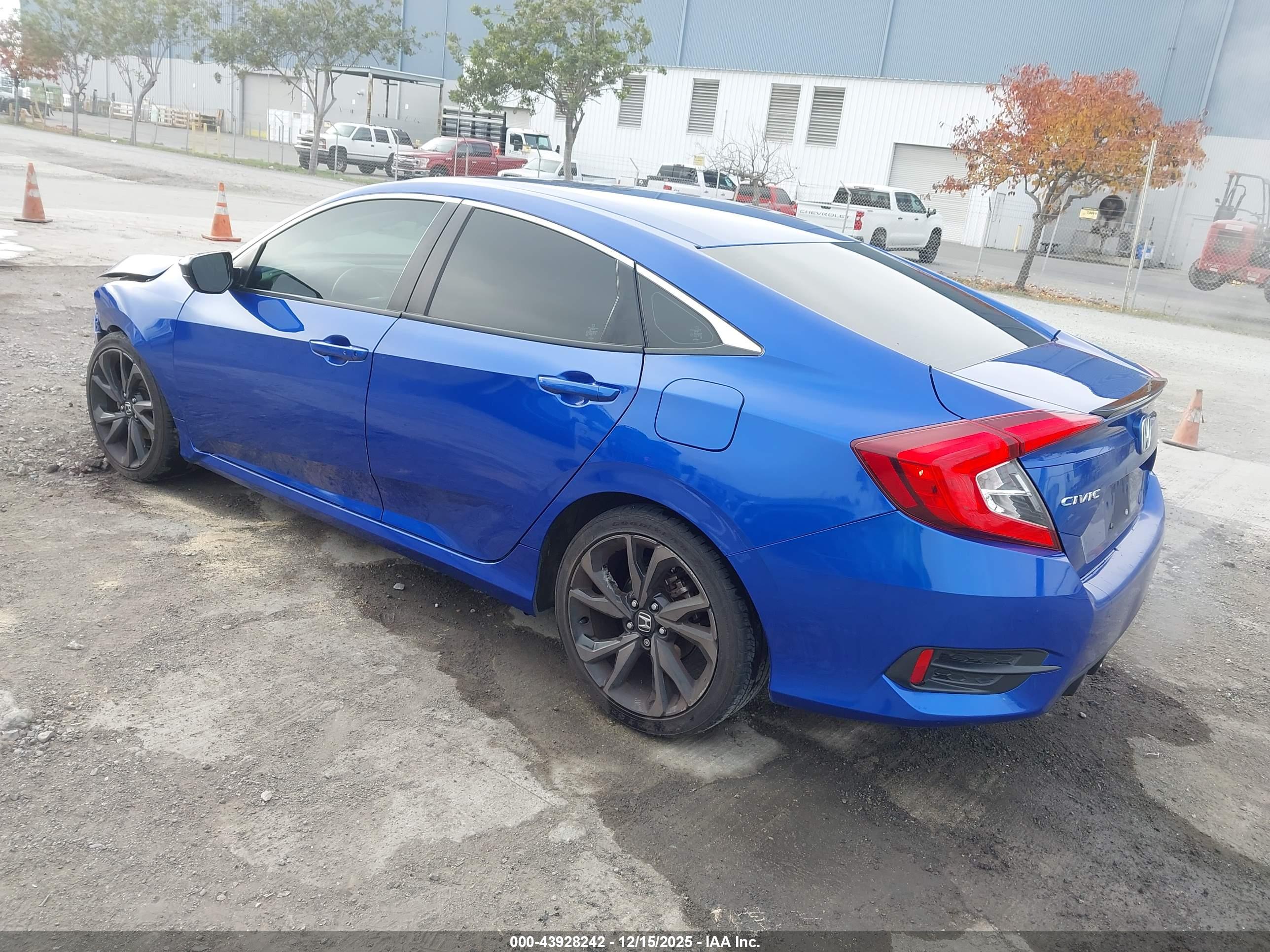 HONDA CIVIC image 3