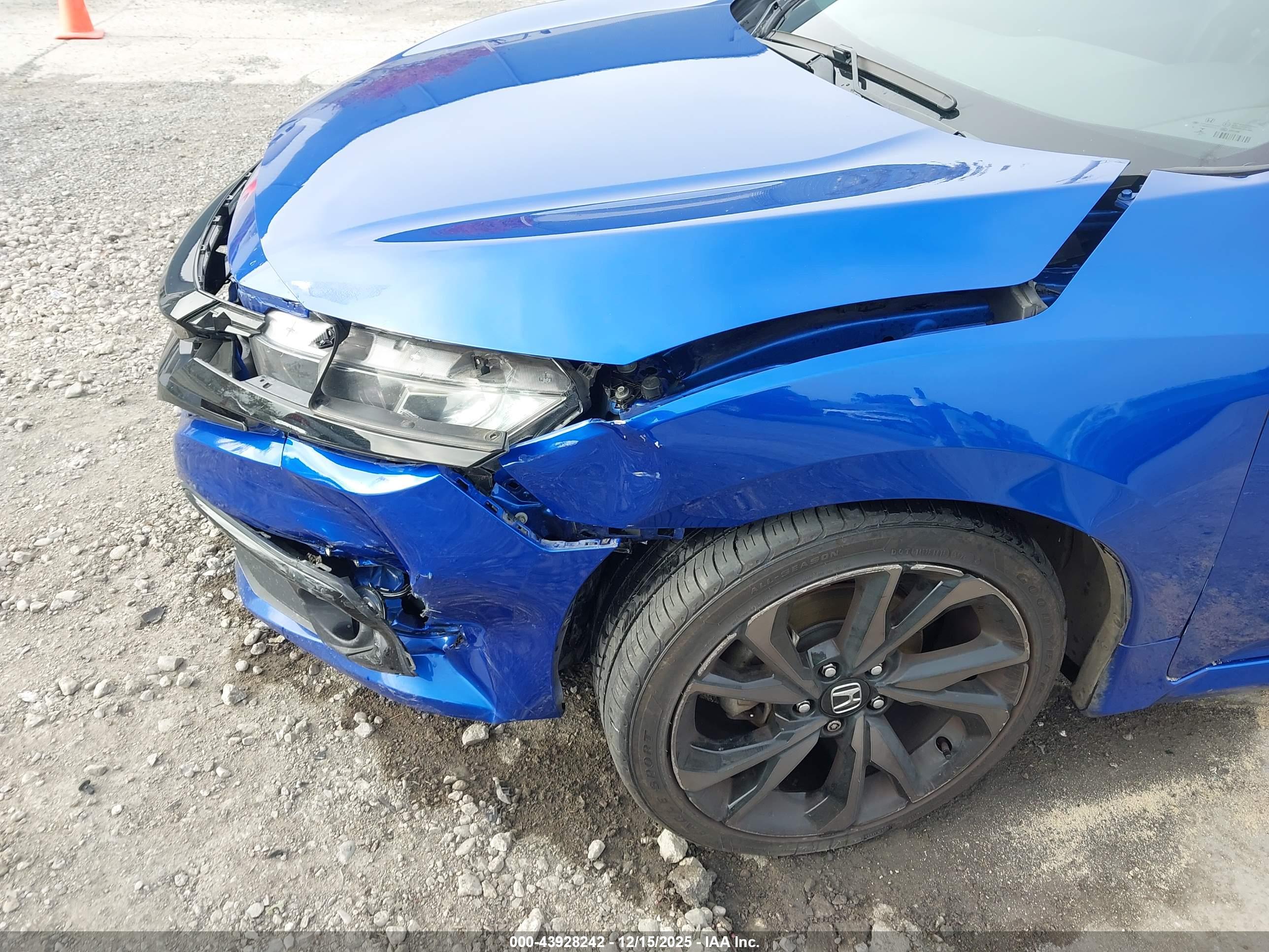 HONDA CIVIC image 6