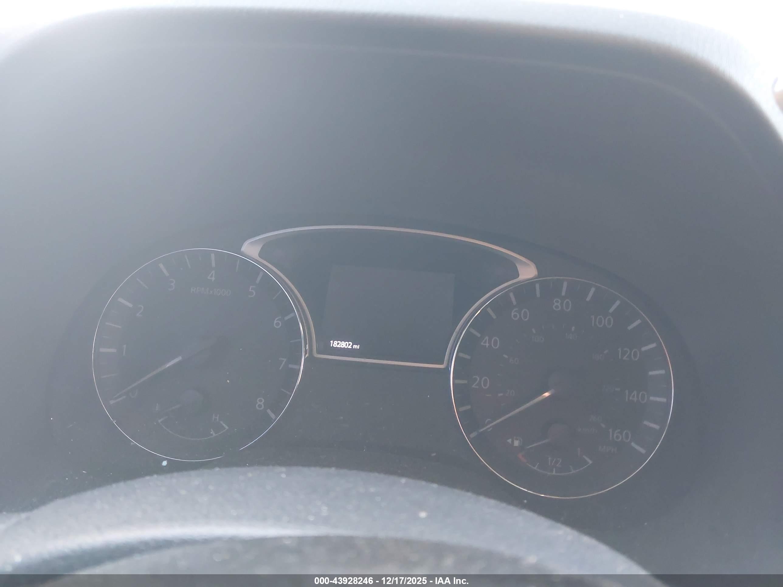 NISSAN PATHFINDER image 7