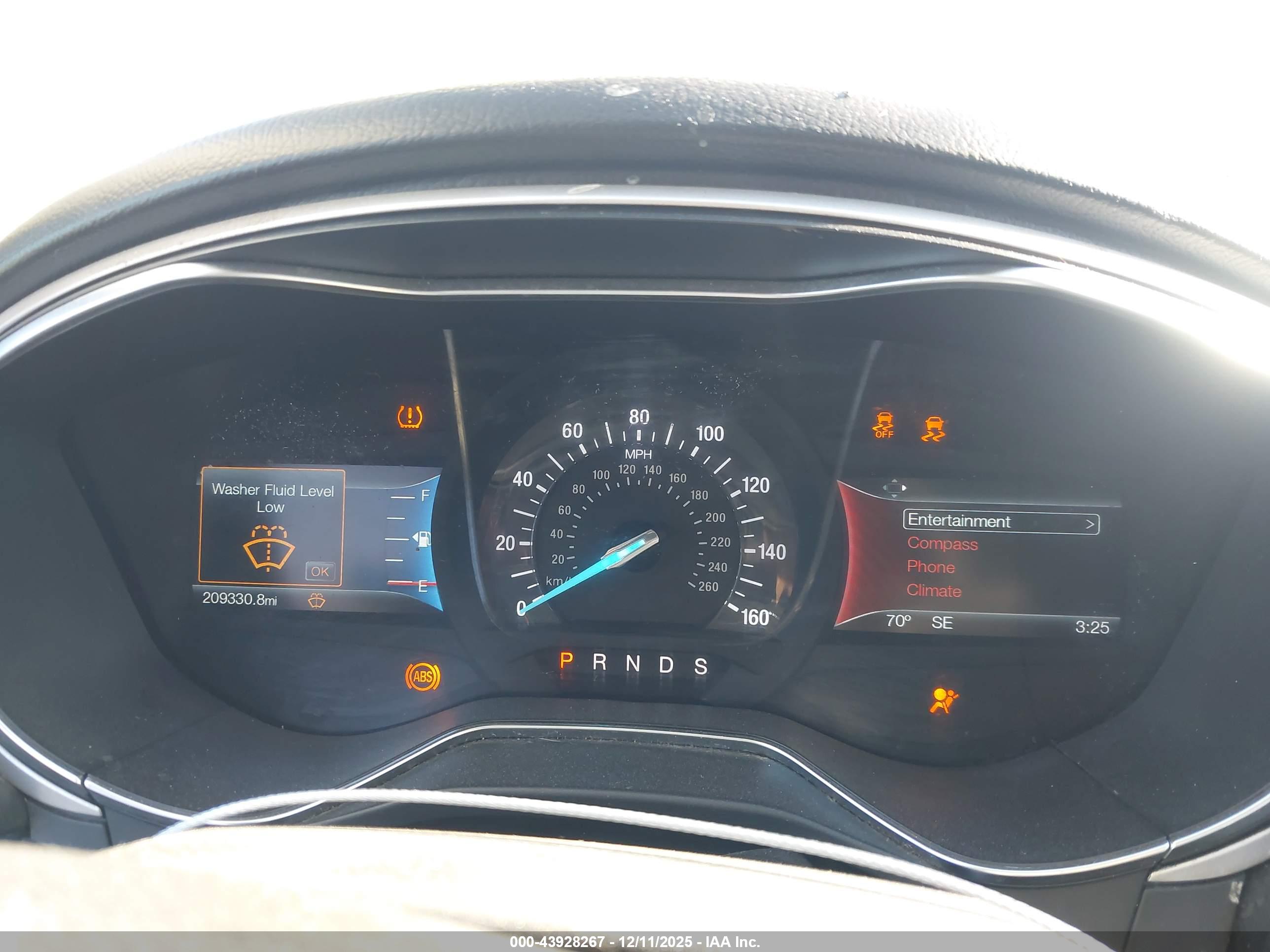 FORD FUSION image 7