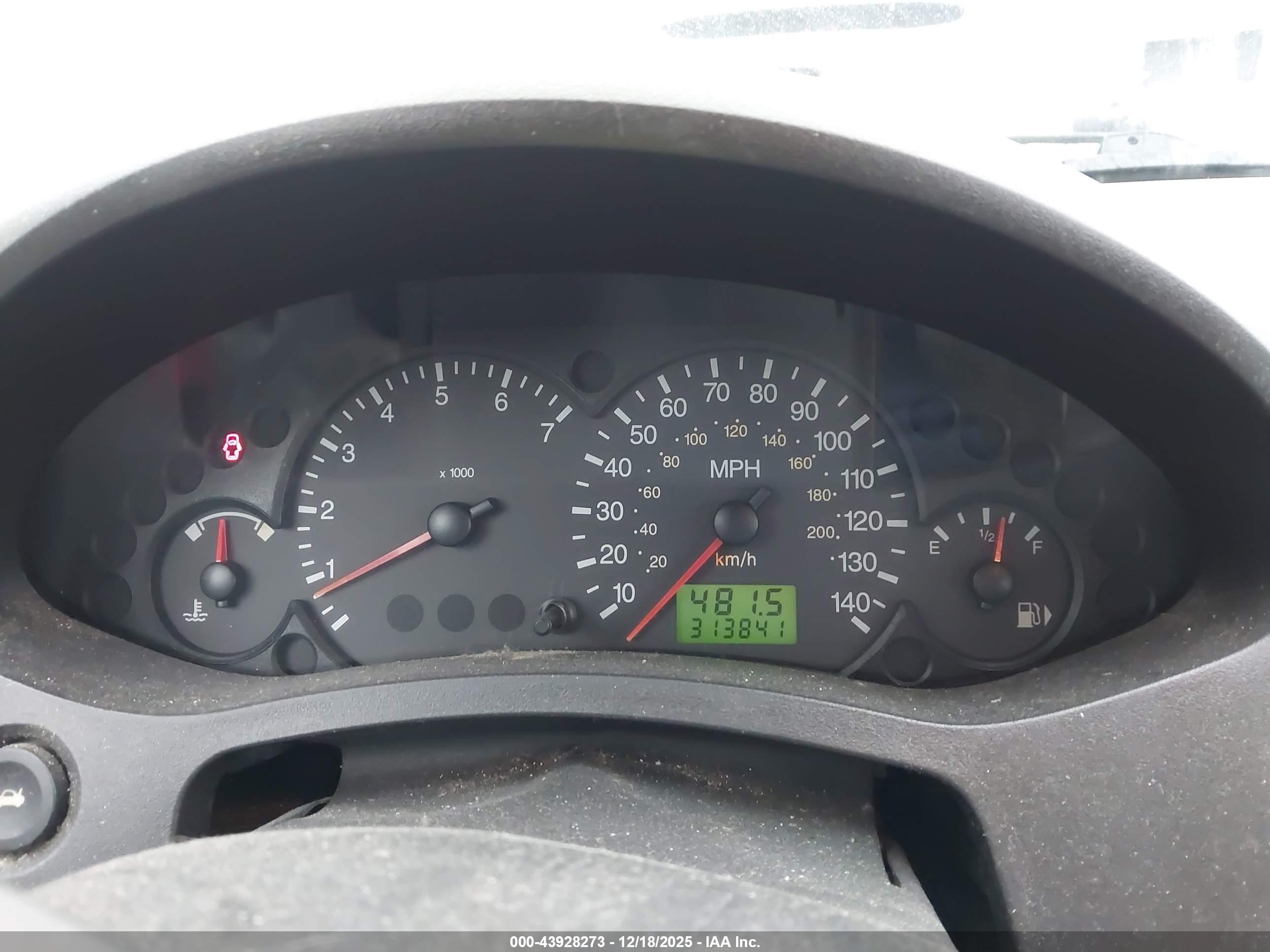 FORD FOCUS image 7