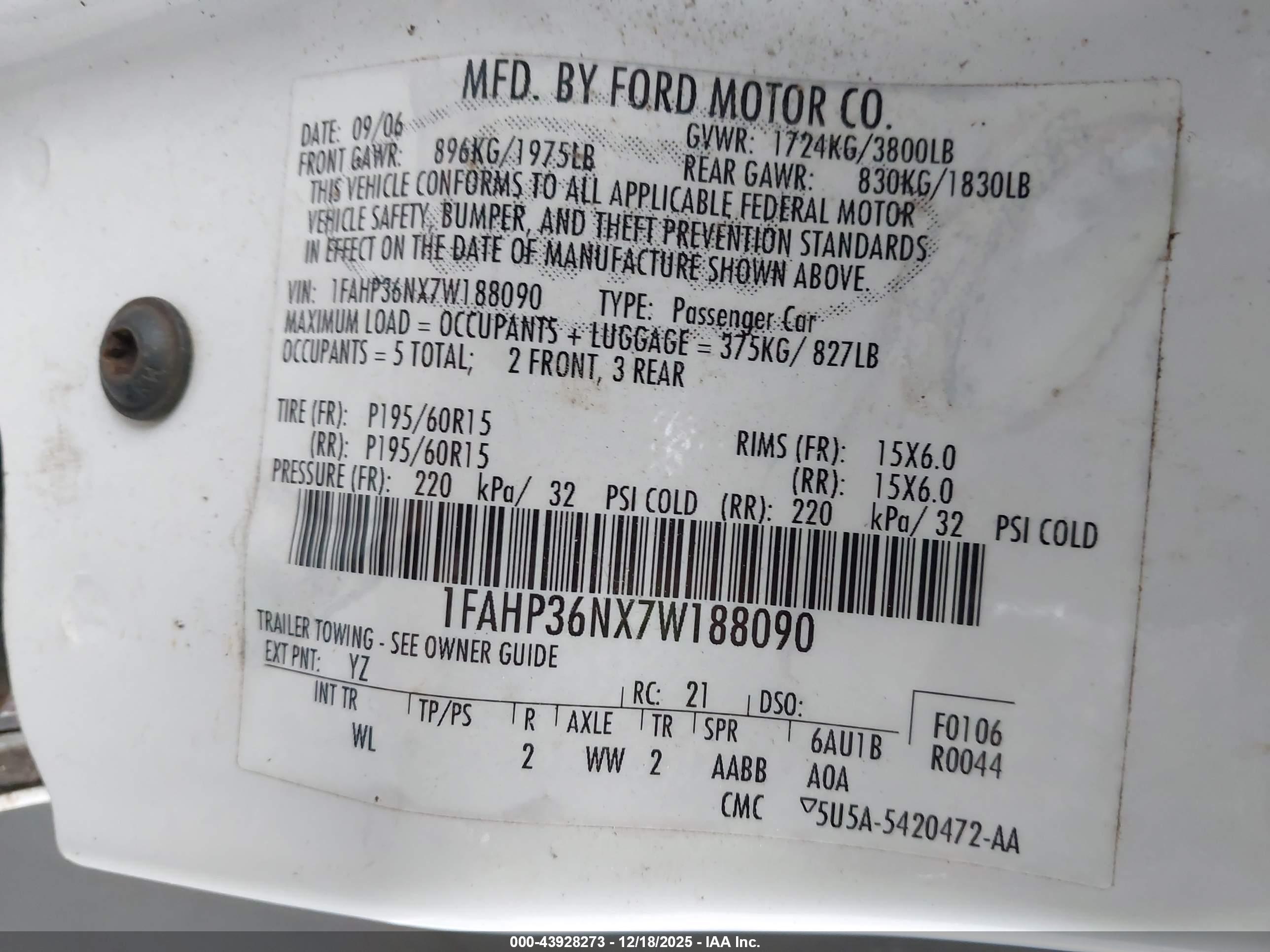 FORD FOCUS image 9