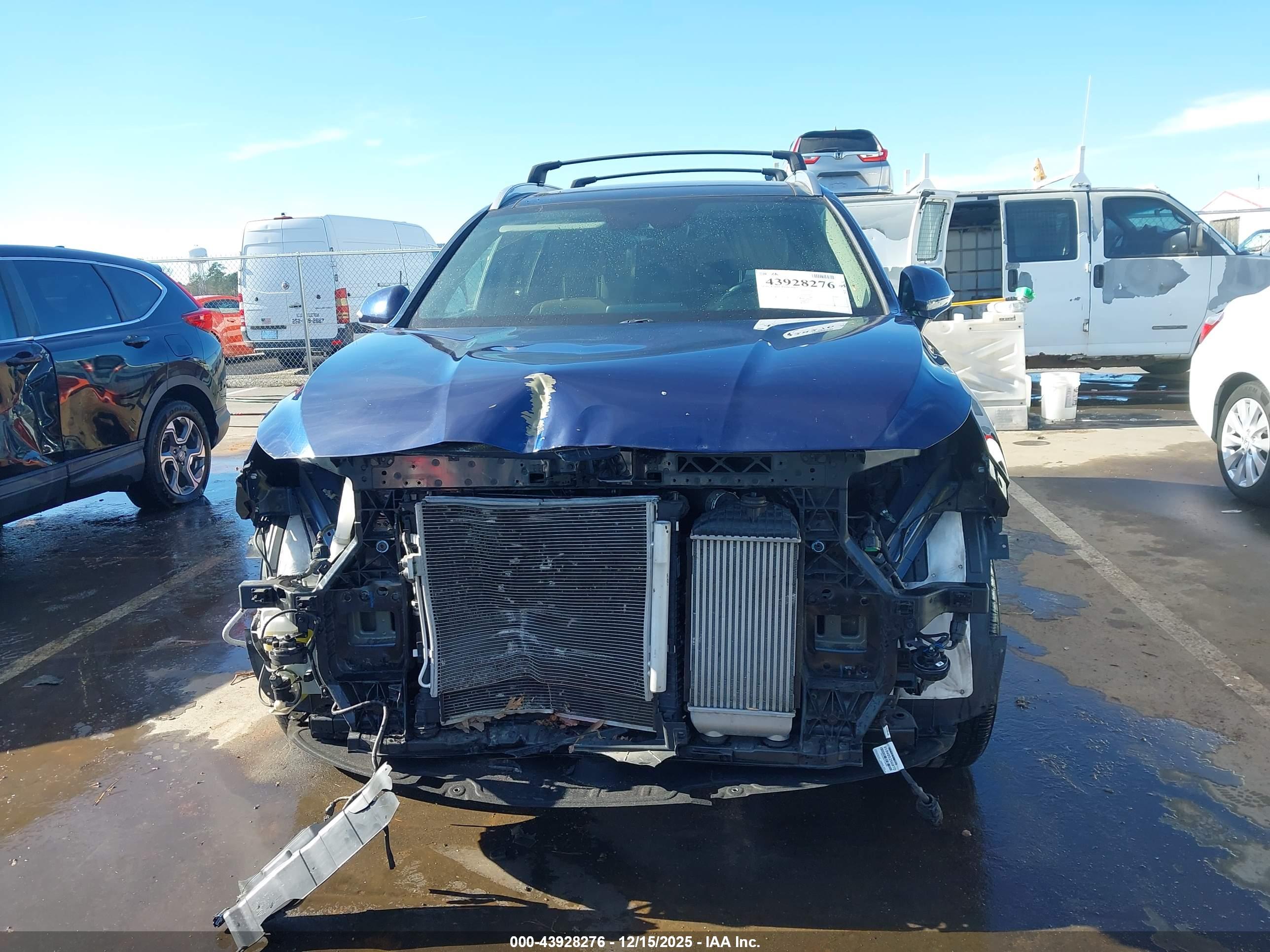 HYUNDAI SANTA image 6