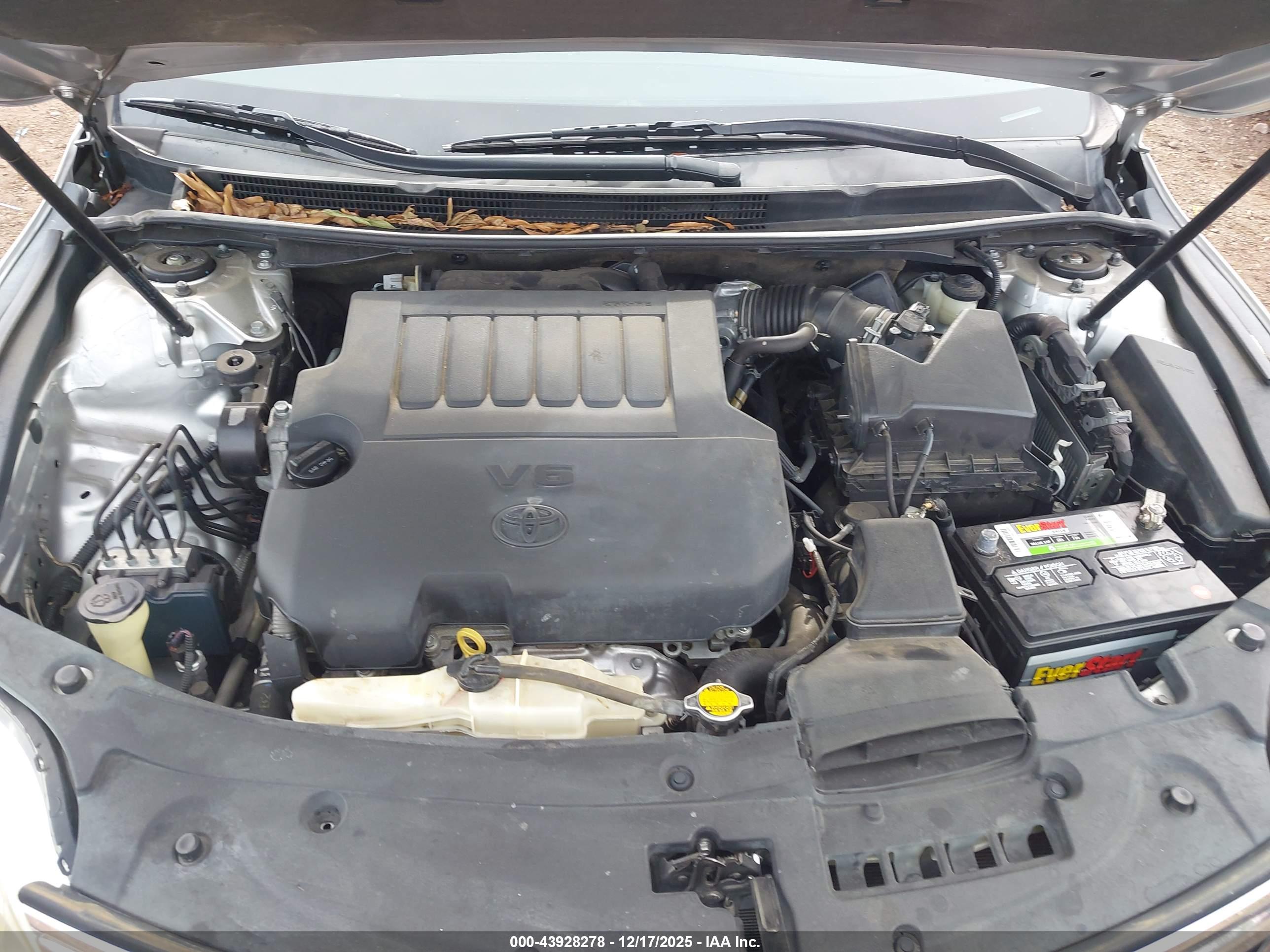 TOYOTA AVALON image 10