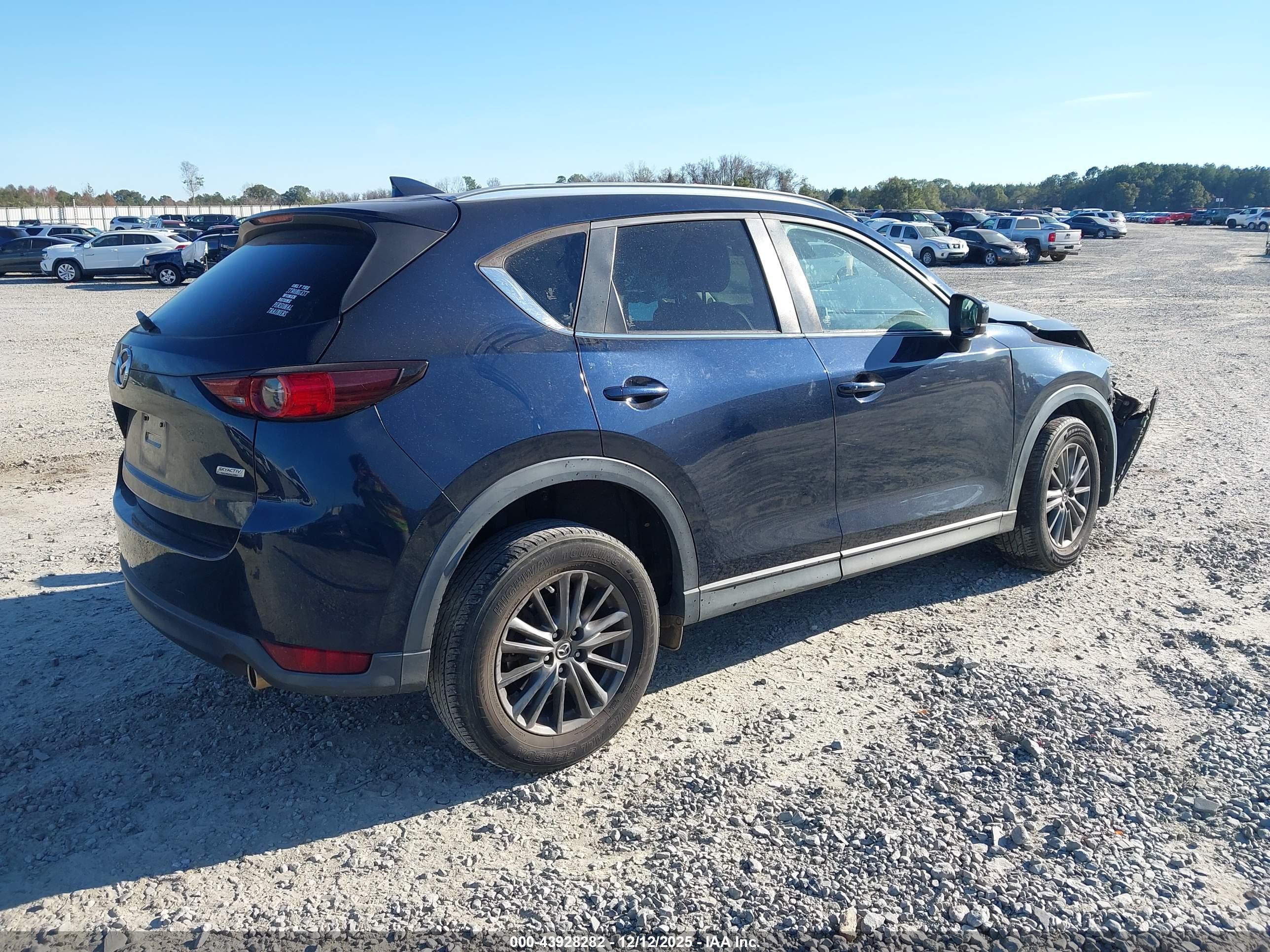 MAZDA CX-5 image 4