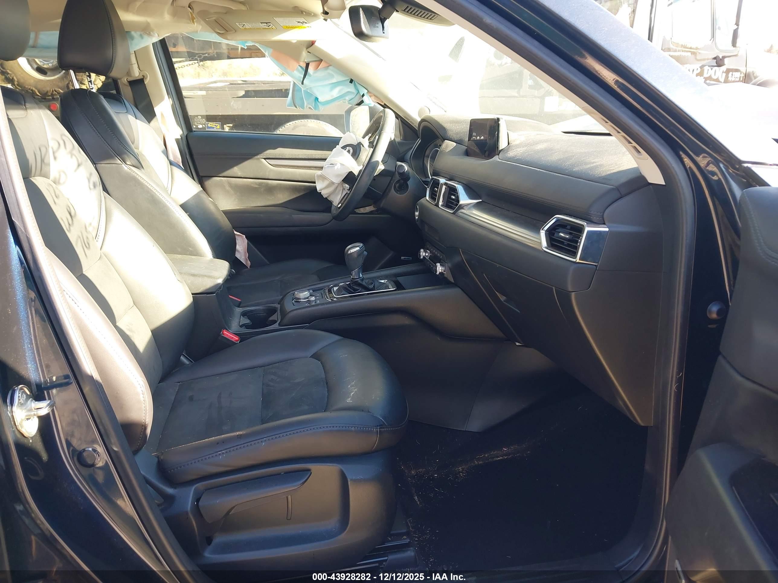 MAZDA CX-5 image 5