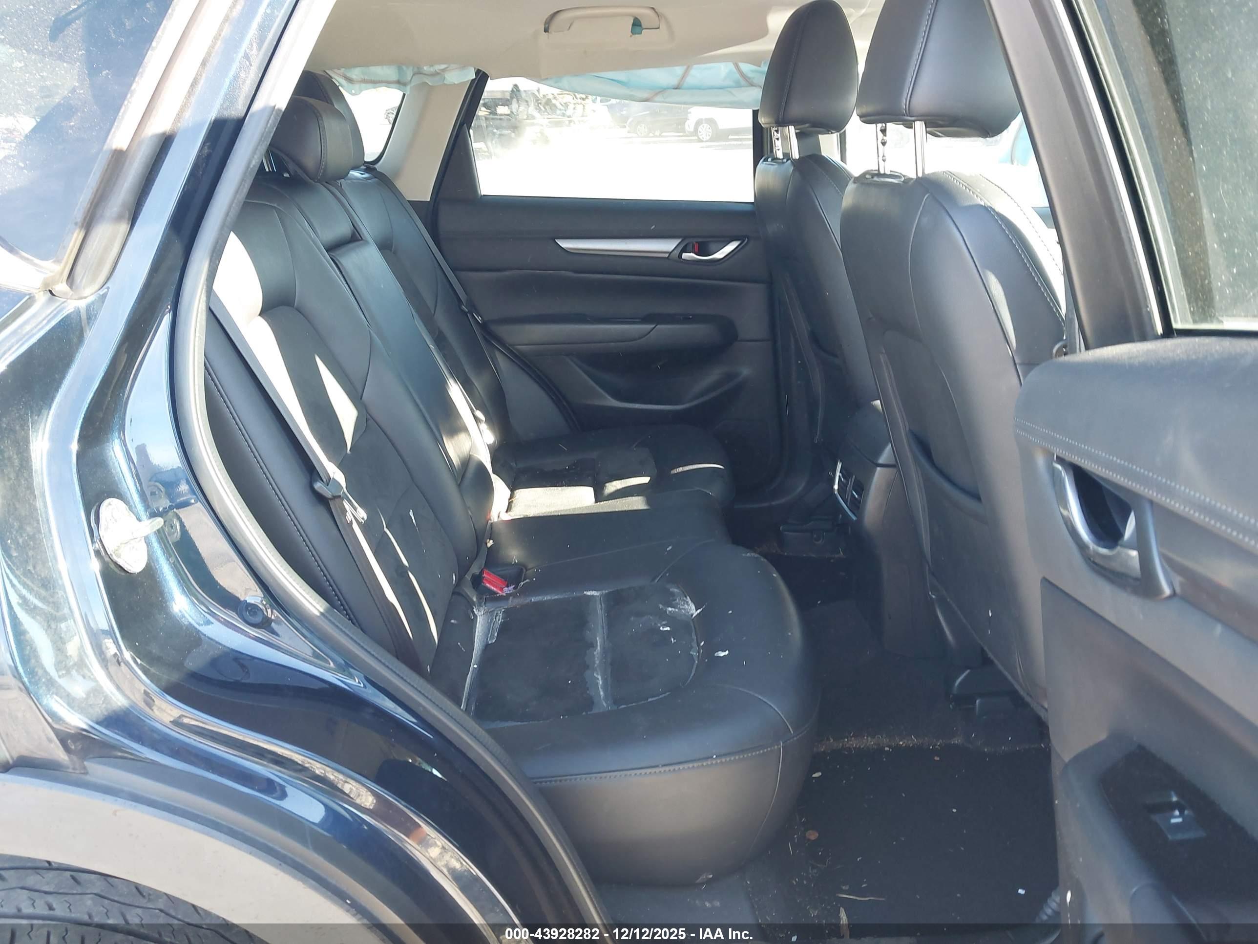 MAZDA CX-5 image 8