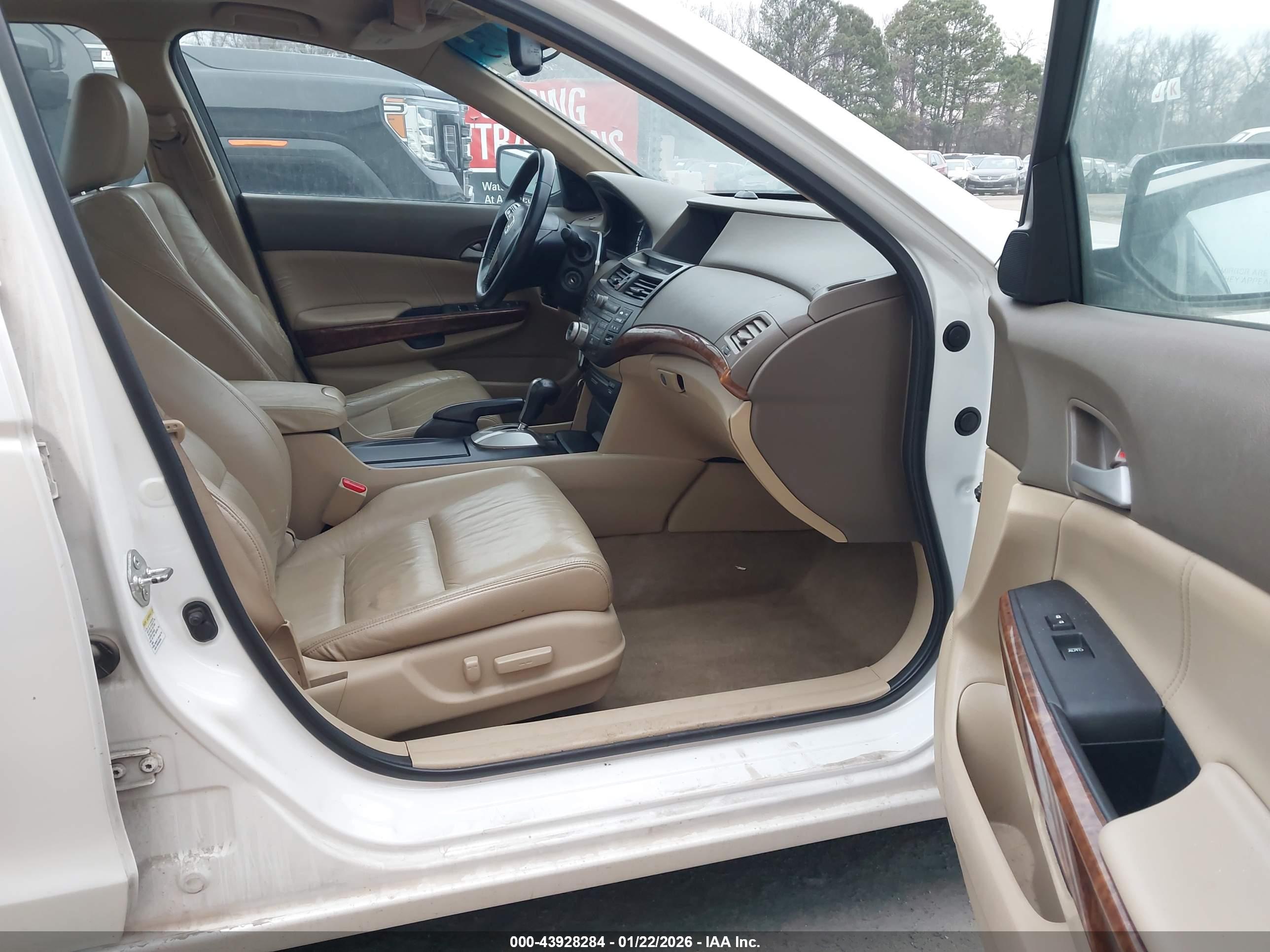 HONDA ACCORD image 5