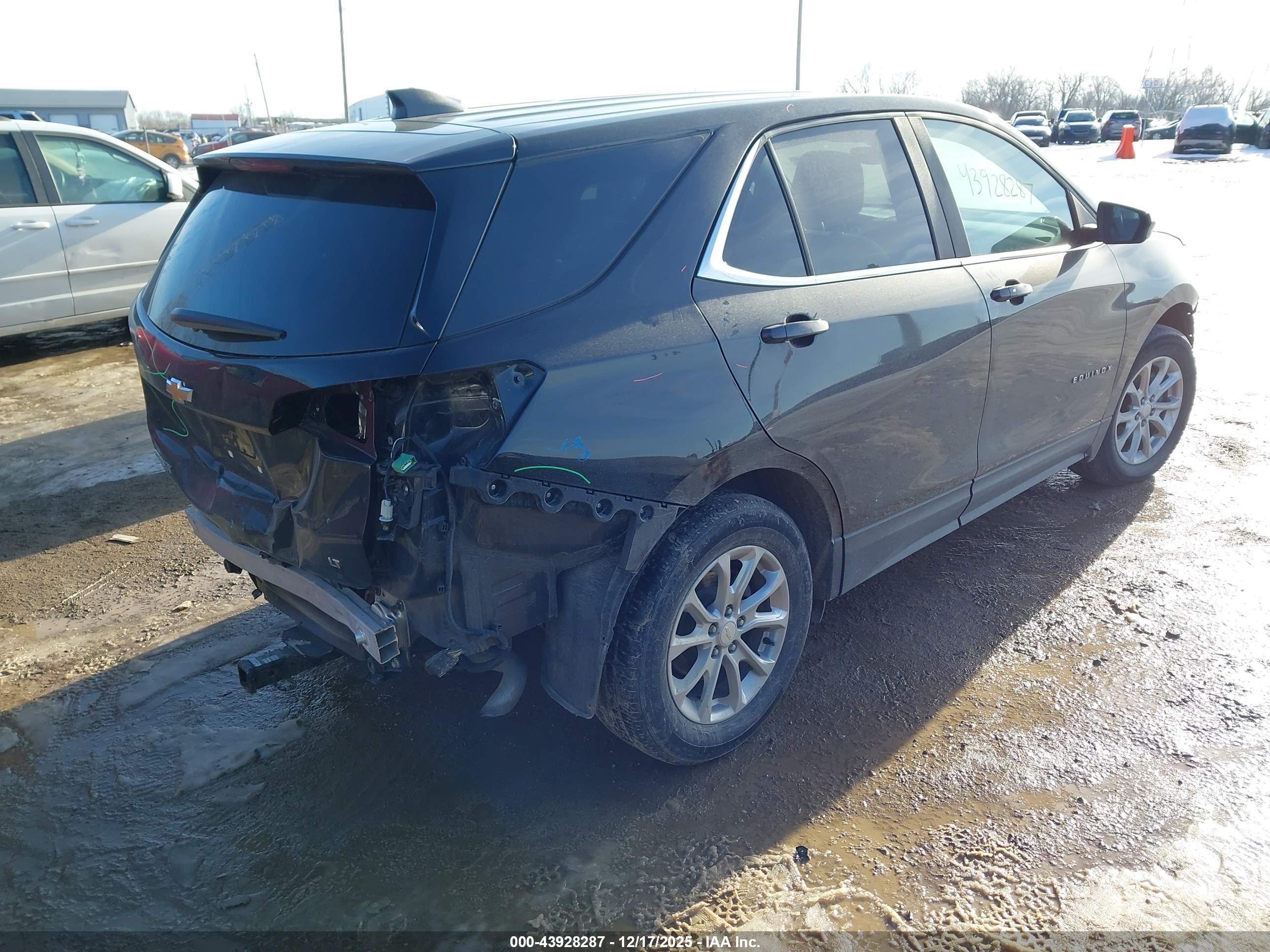 CHEVROLET EQUINOX image 4
