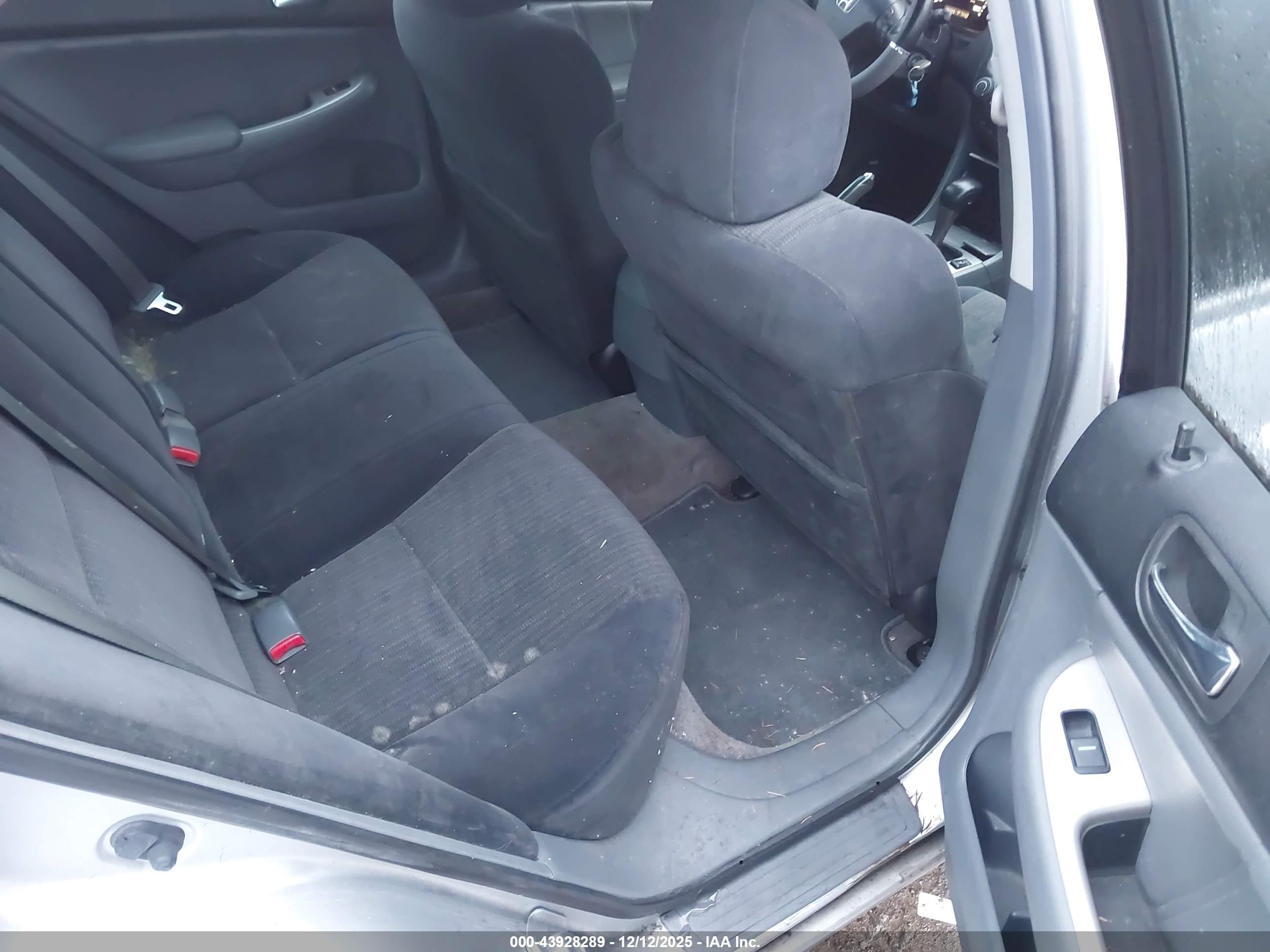 HONDA ACCORD image 8